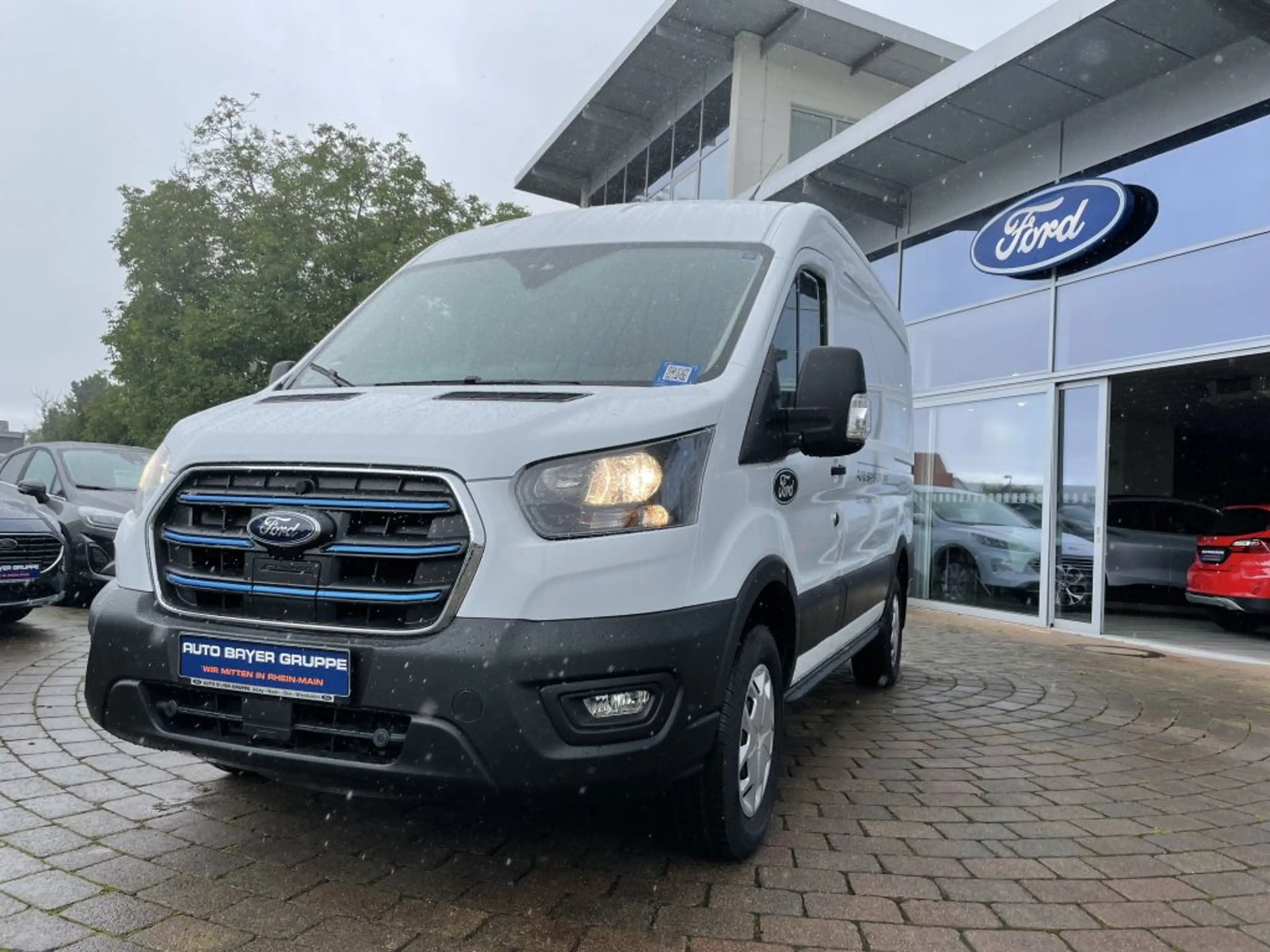 Ford Transit e-Transit 390 L2H2 Lkw HA Trend — photo 8