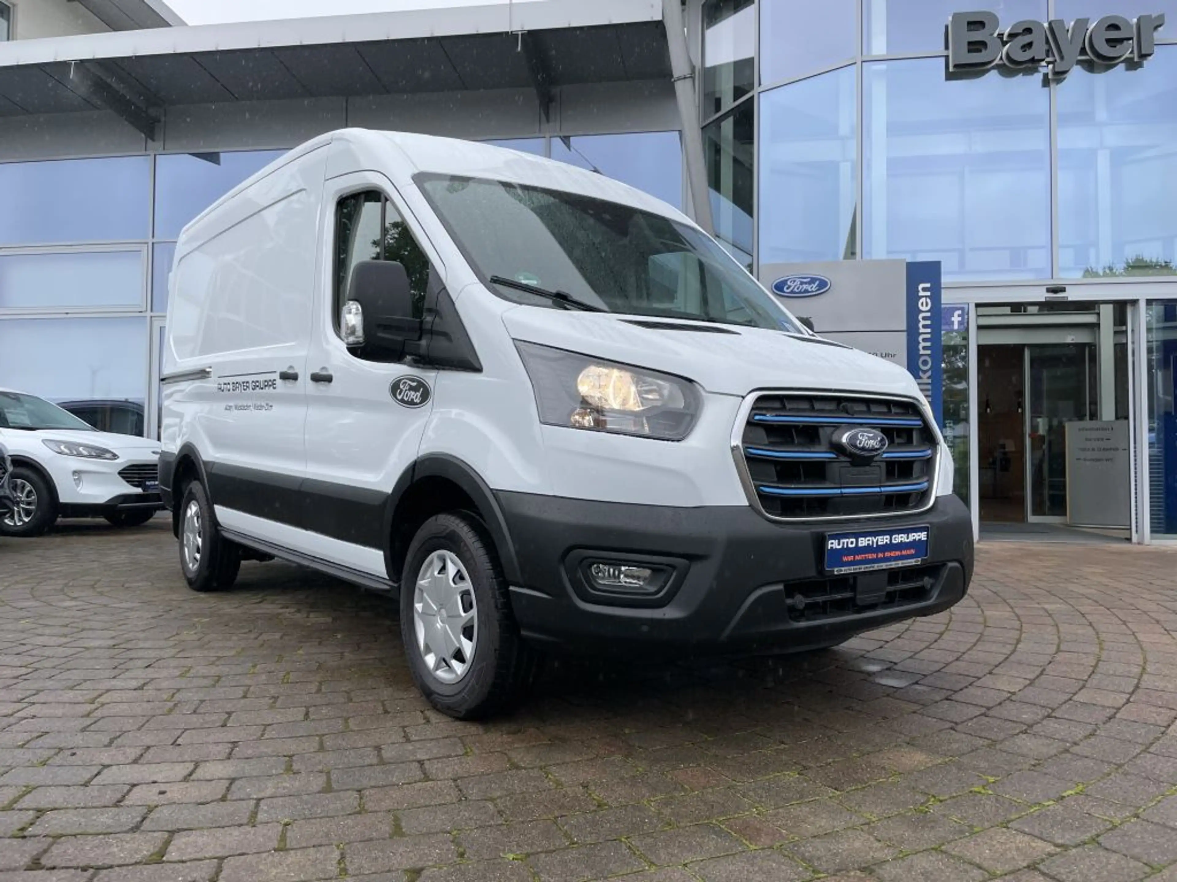 Ford Transit e-Transit 390 L2H2 Lkw HA Trend