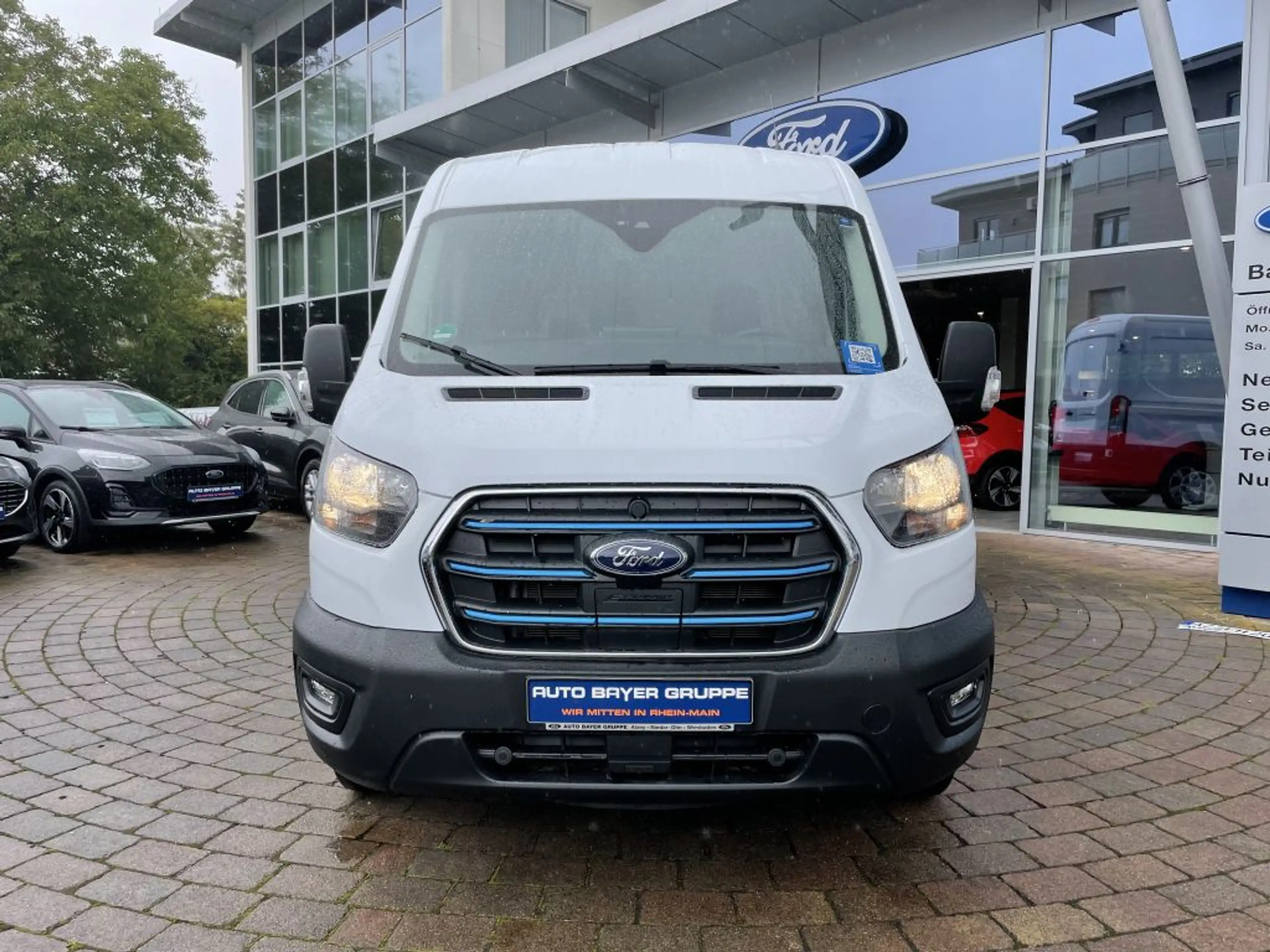 Ford Transit e-Transit 390 L2H2 Lkw HA Trend — photo 9