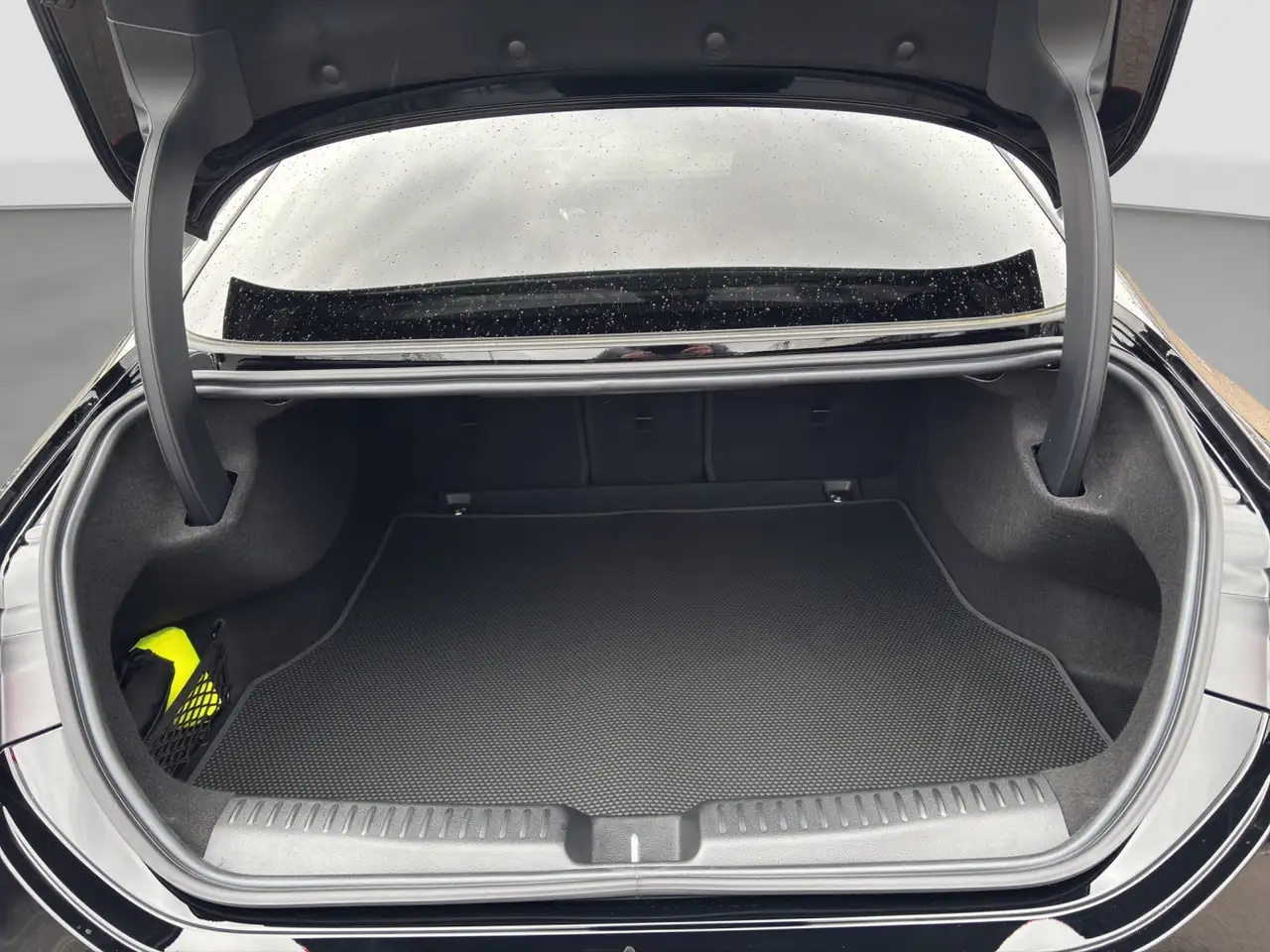 Mercedes-Benz CLA 180 Panodach*KeyGo*Lenkradheiz.*LED 19