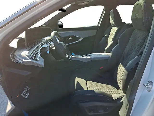 Peugeot 5008 PHEV 195 e-DCS7 Aut. Ansicht 9