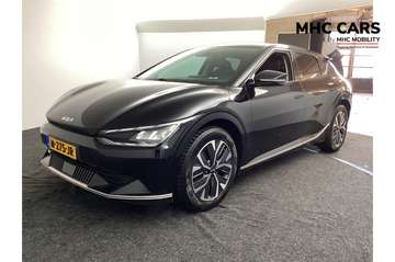 Plus 77.4 kWh | Camera | Clima | Navi |*