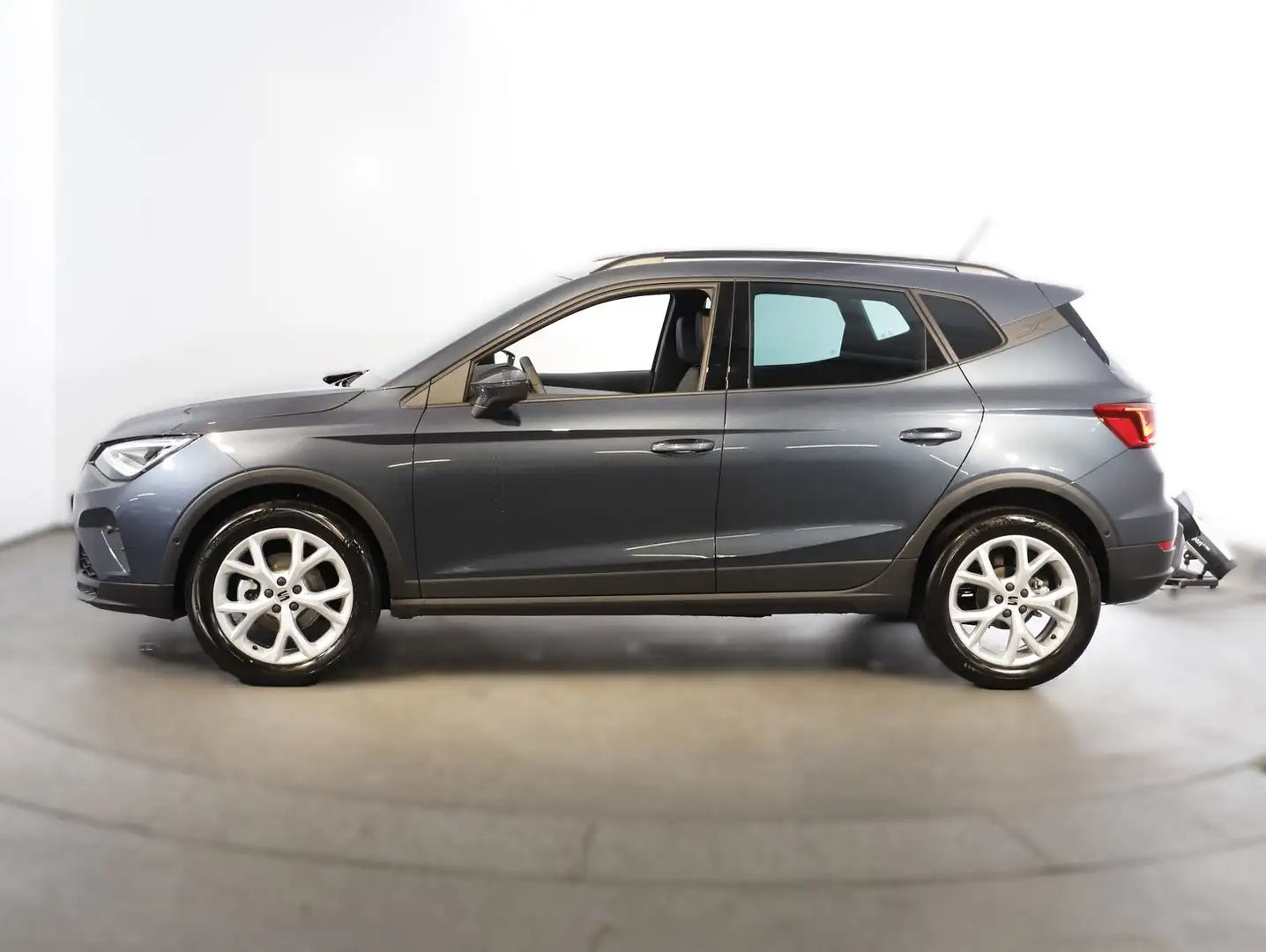 SEAT Arona FR 1.0 TSI DSG Grau - 2