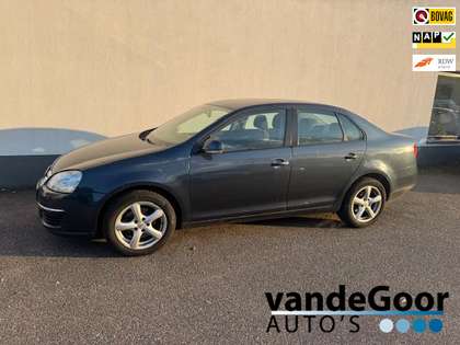 Volkswagen Jetta 1.6 FSI Trendline, '08, airco, trekhaak, cruise, l