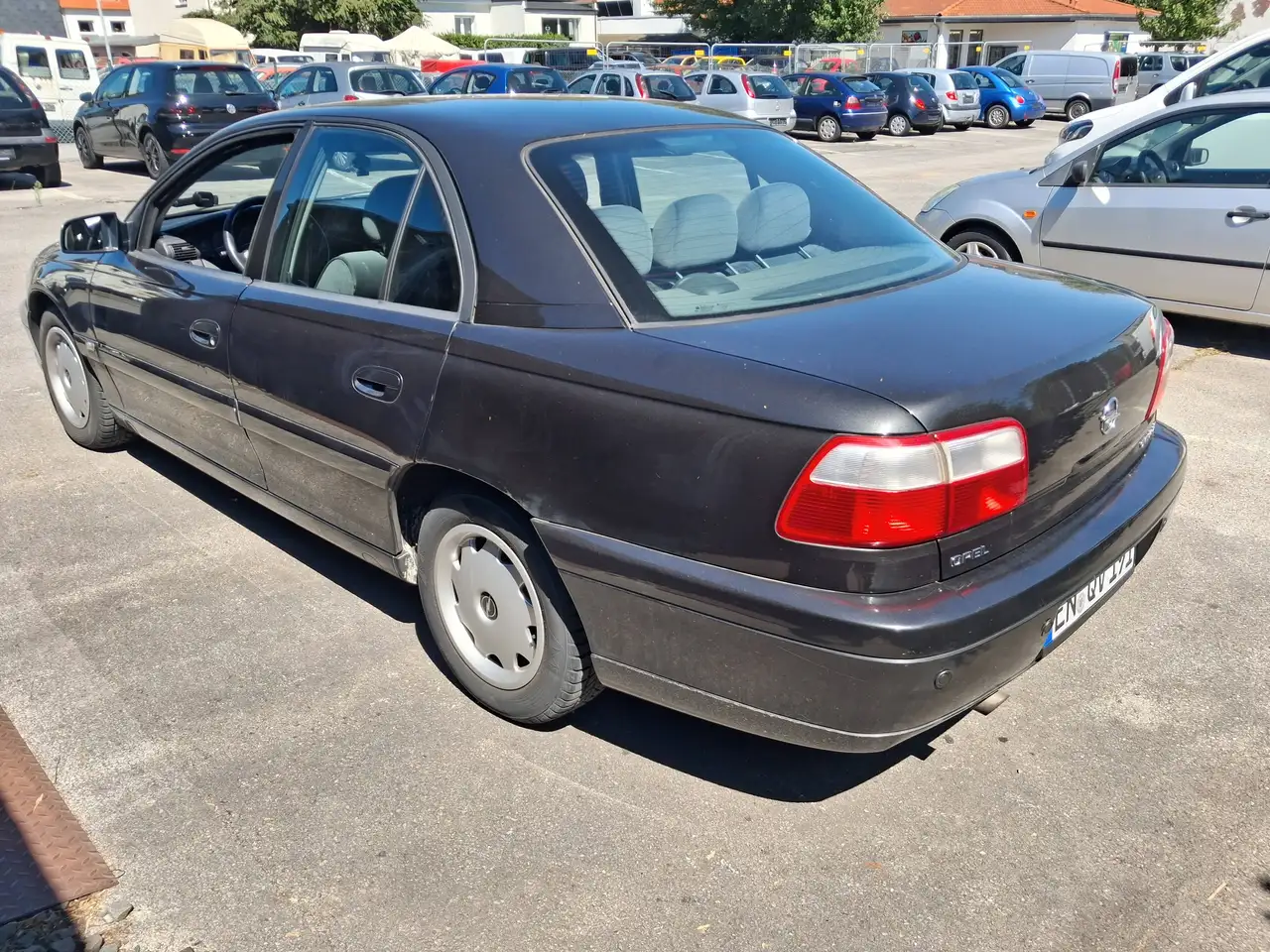 Opel Omega 2.2 16 V Selection, foto 2