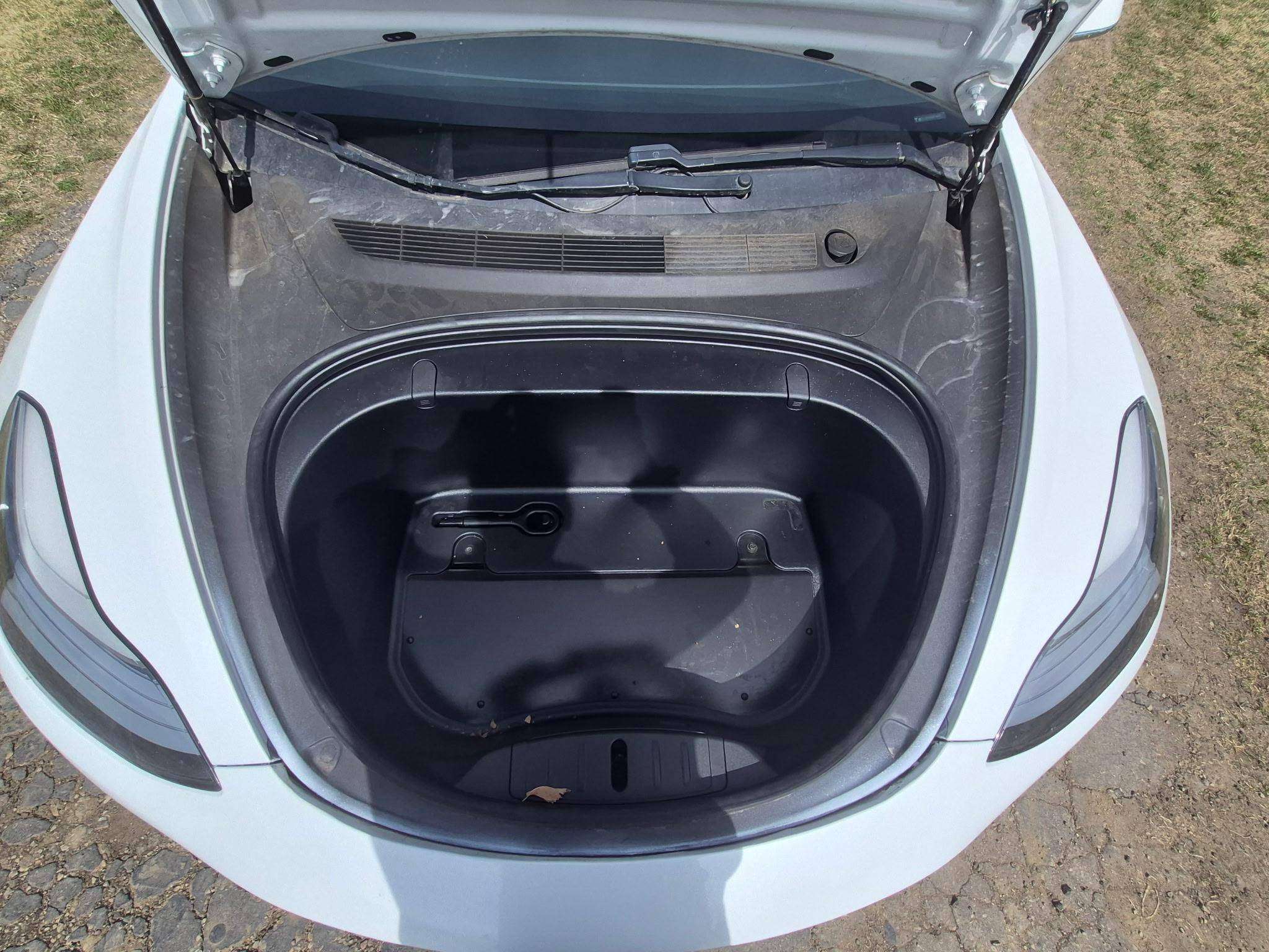 2019 Tesla Model 3 Long Range thumb 11