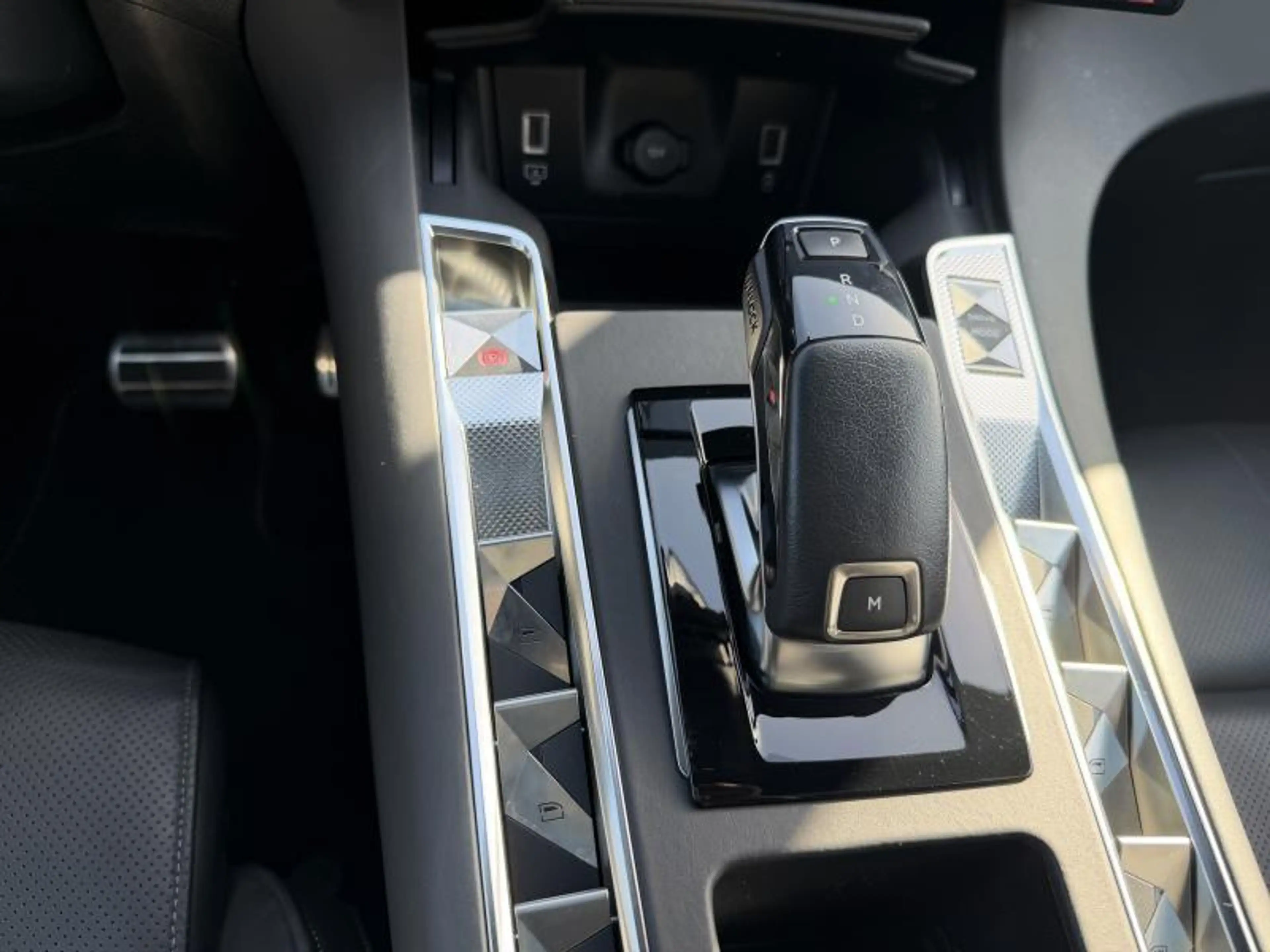 DS Automobiles DS 7 Crossback OPERA — photo 15
