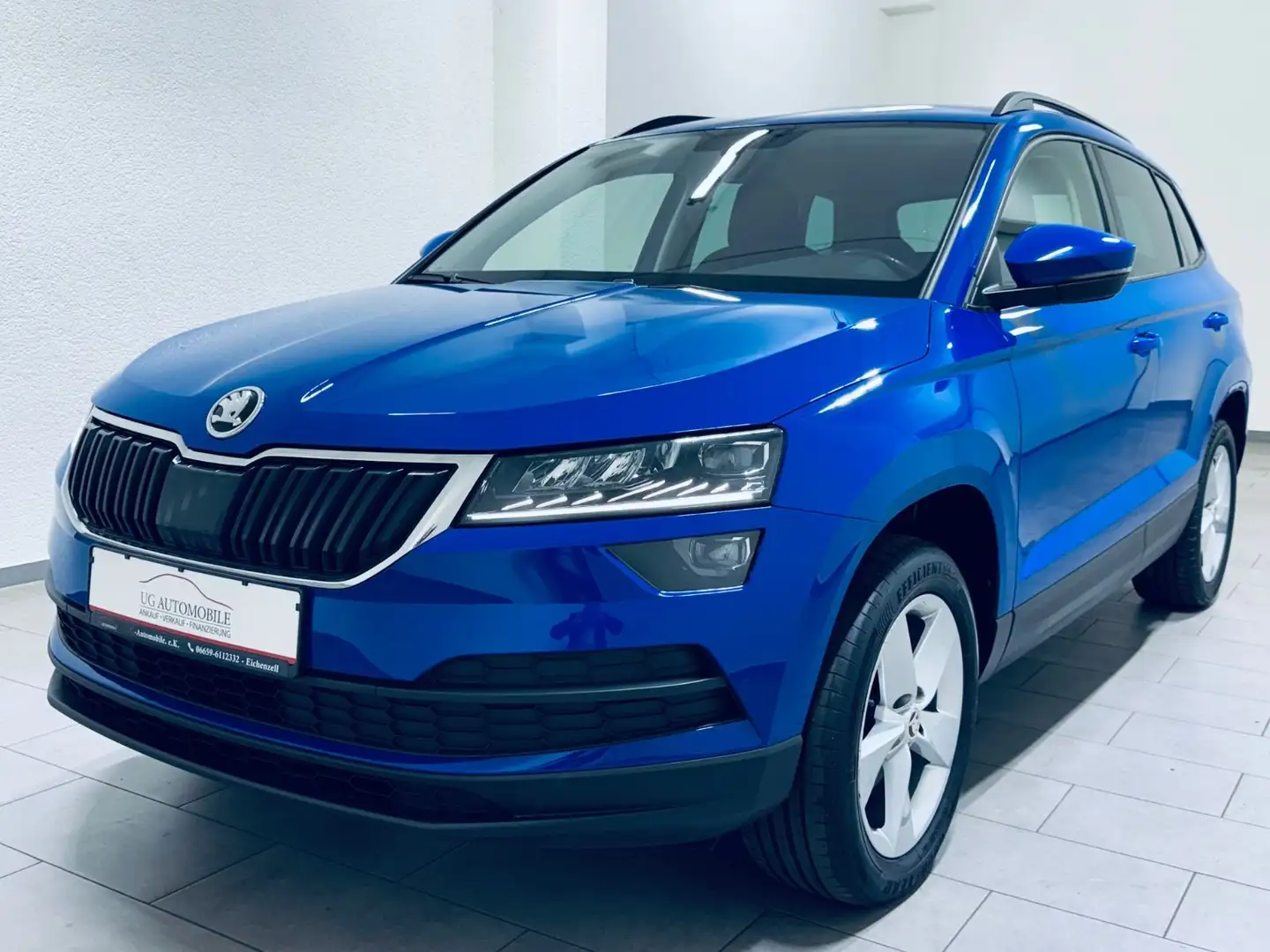 Skoda Karoq Ambition 2.0 TDI * 1.H* NAVI *R-KAM *8xREI Blau - 1