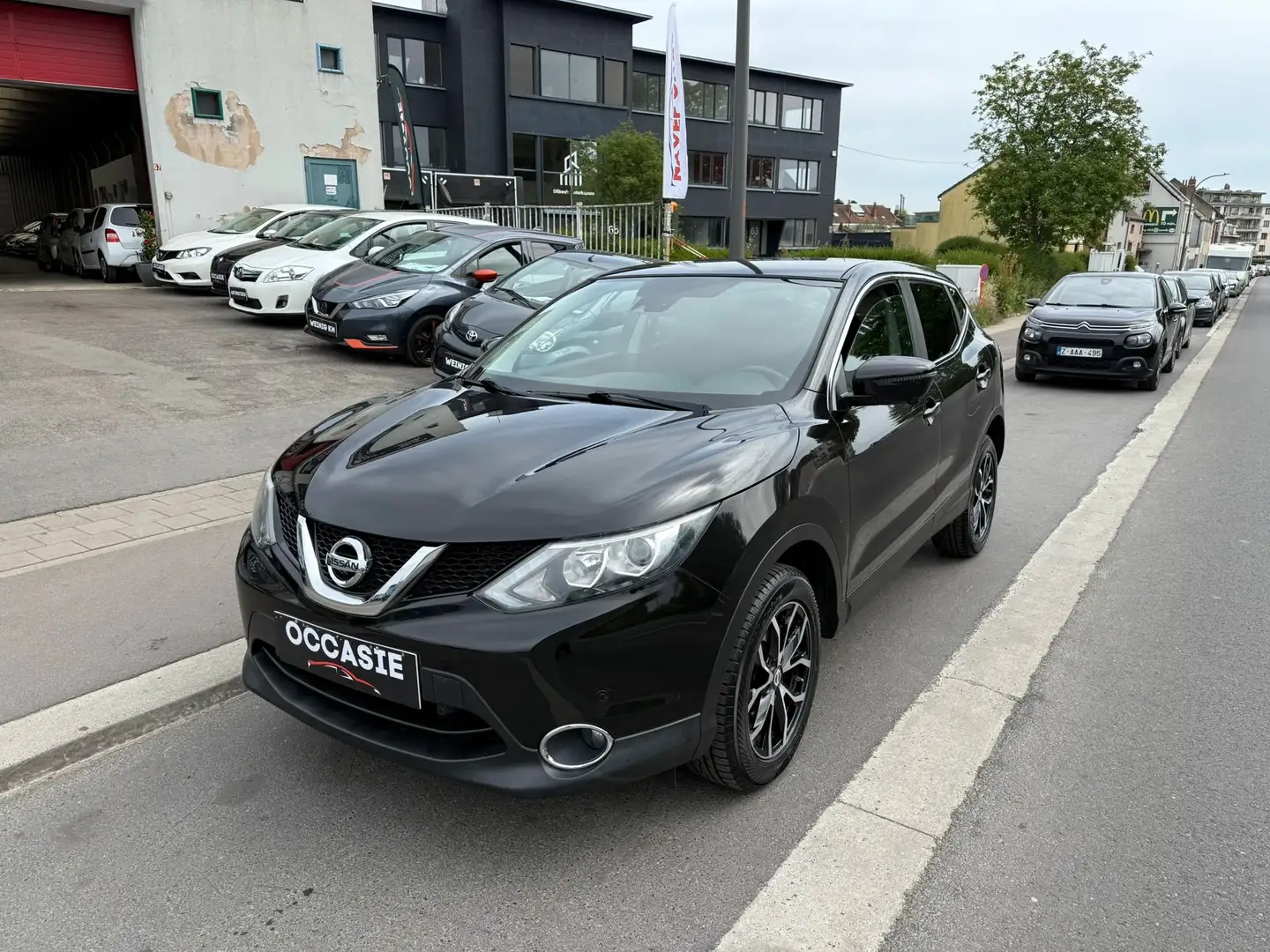 Nissan Qashqai 1.6 DIG-T 2WD N-Connecta**12M GARANTIE** Noir - 1
