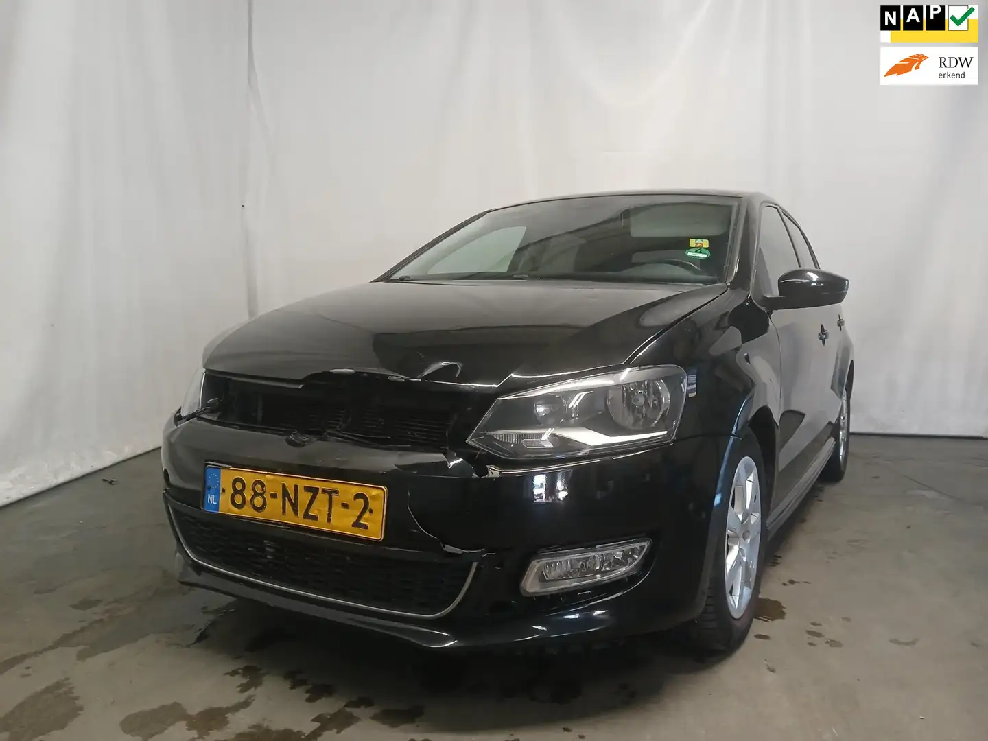 Volkswagen Polo 1.2 TDI BlueMotion Comfortline - Front Schade Schwarz - 1