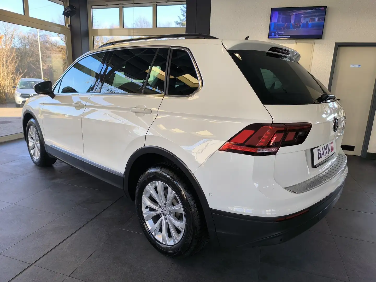 Volkswagen Tiguan Comfortline BMT/Start-Stopp 4Motion Blanco - 2