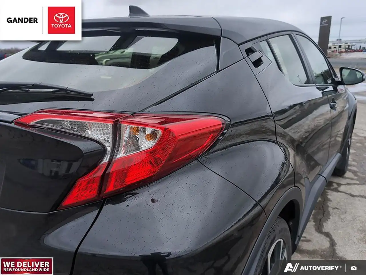Toyota C-HR снимка Toyota C-HR