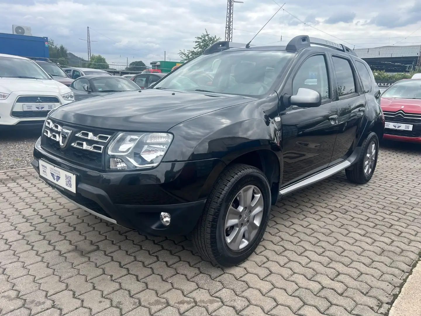 Dacia Duster I Laureate 4x2 Schwarz - 2