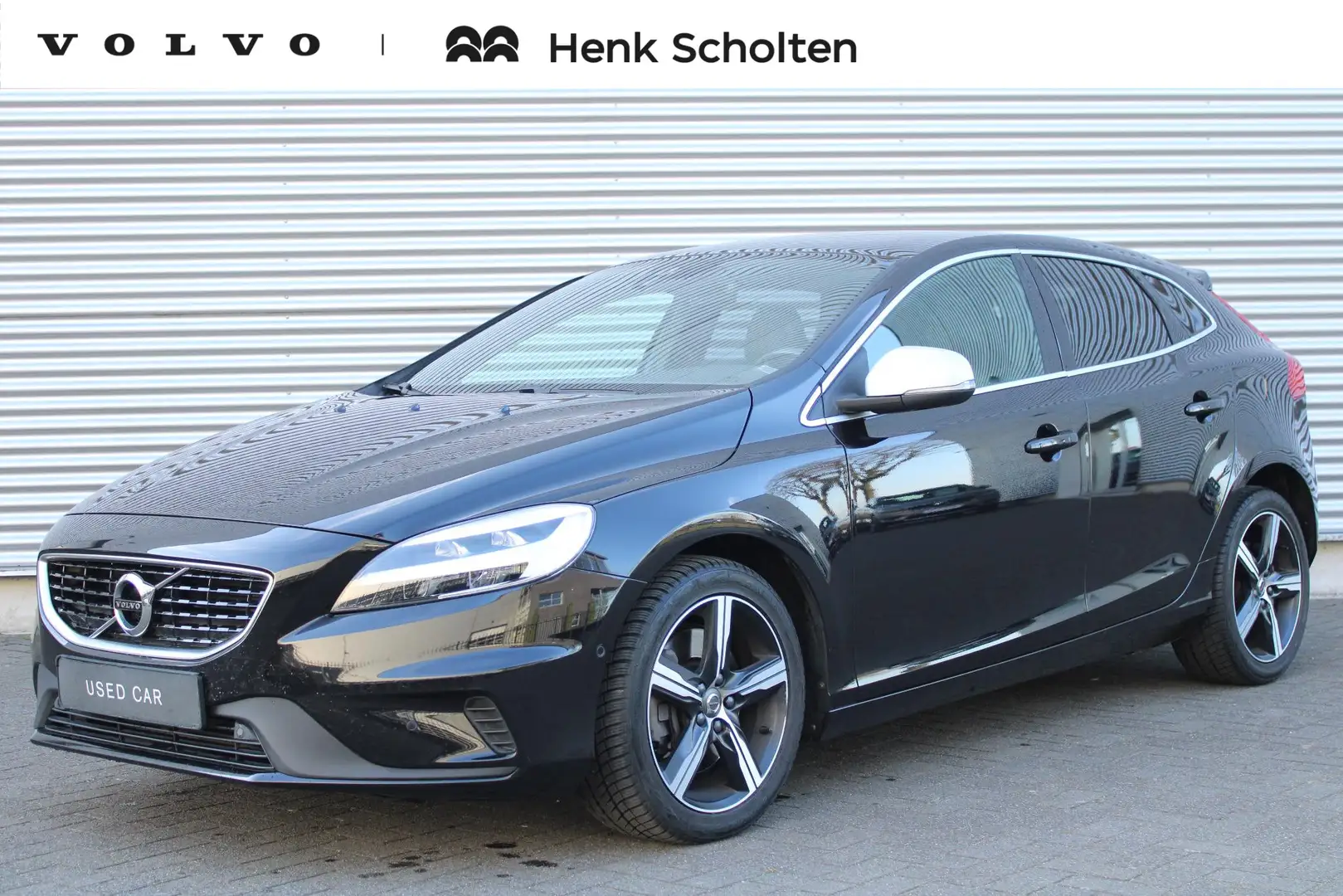 Volvo V40 T3 Automaat Polar+ Sport | Panorama Dak | Standkac Černá - 1