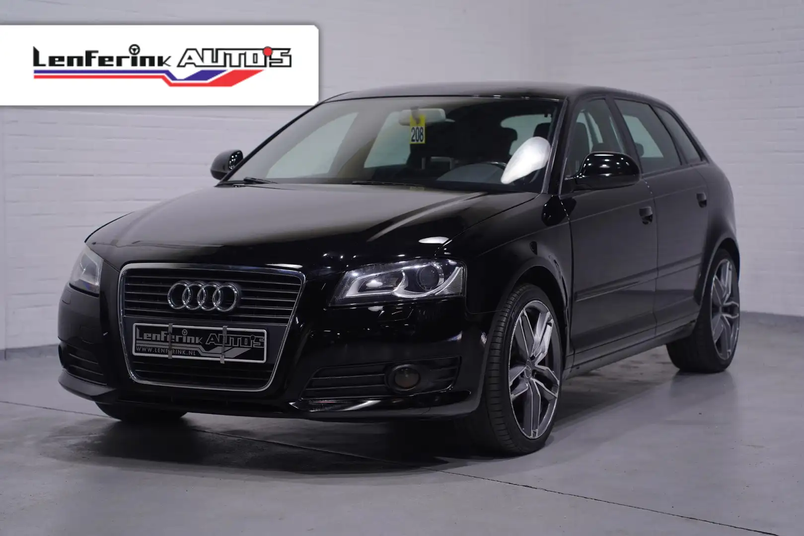 Audi A3 Sportback 1.4 TFSI Ambition Bi-Xenon S-line Zwart - 1