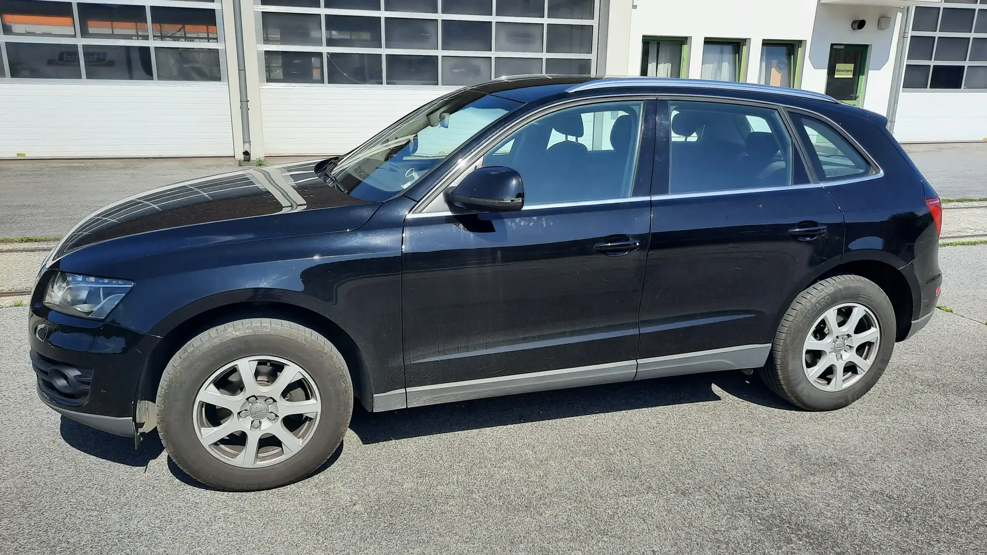 Audi Q5 2,0 TDI quattro DPF Schwarz - 1