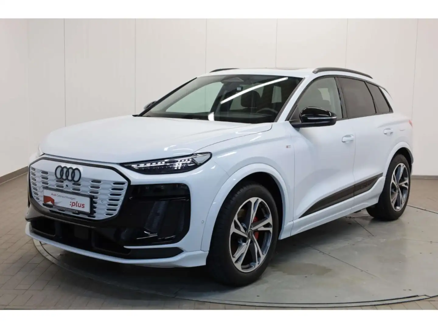 Audi Q6 e-tron SUV S line AHK/P-Dach/360/Leder/HUD Blanc - 2