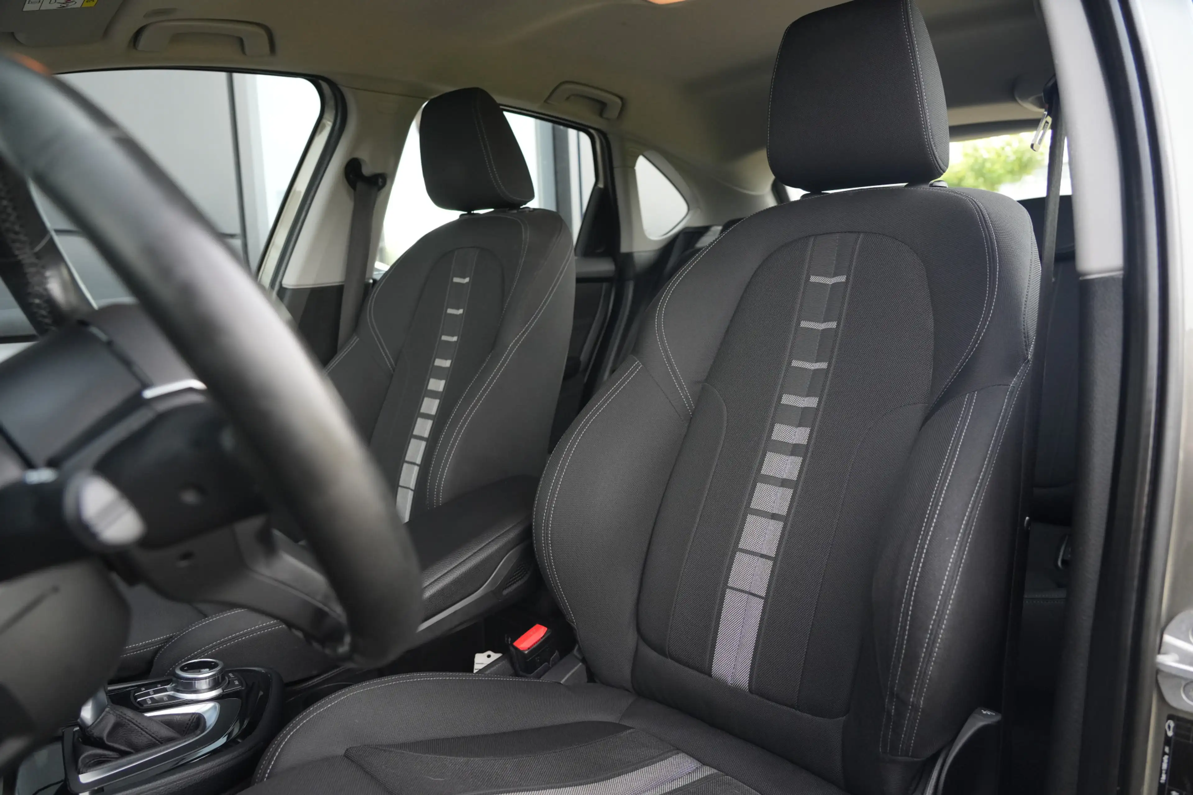 BMW 225 2-serie Active Tourer 225i xDrive High Executive 2 — photo 4