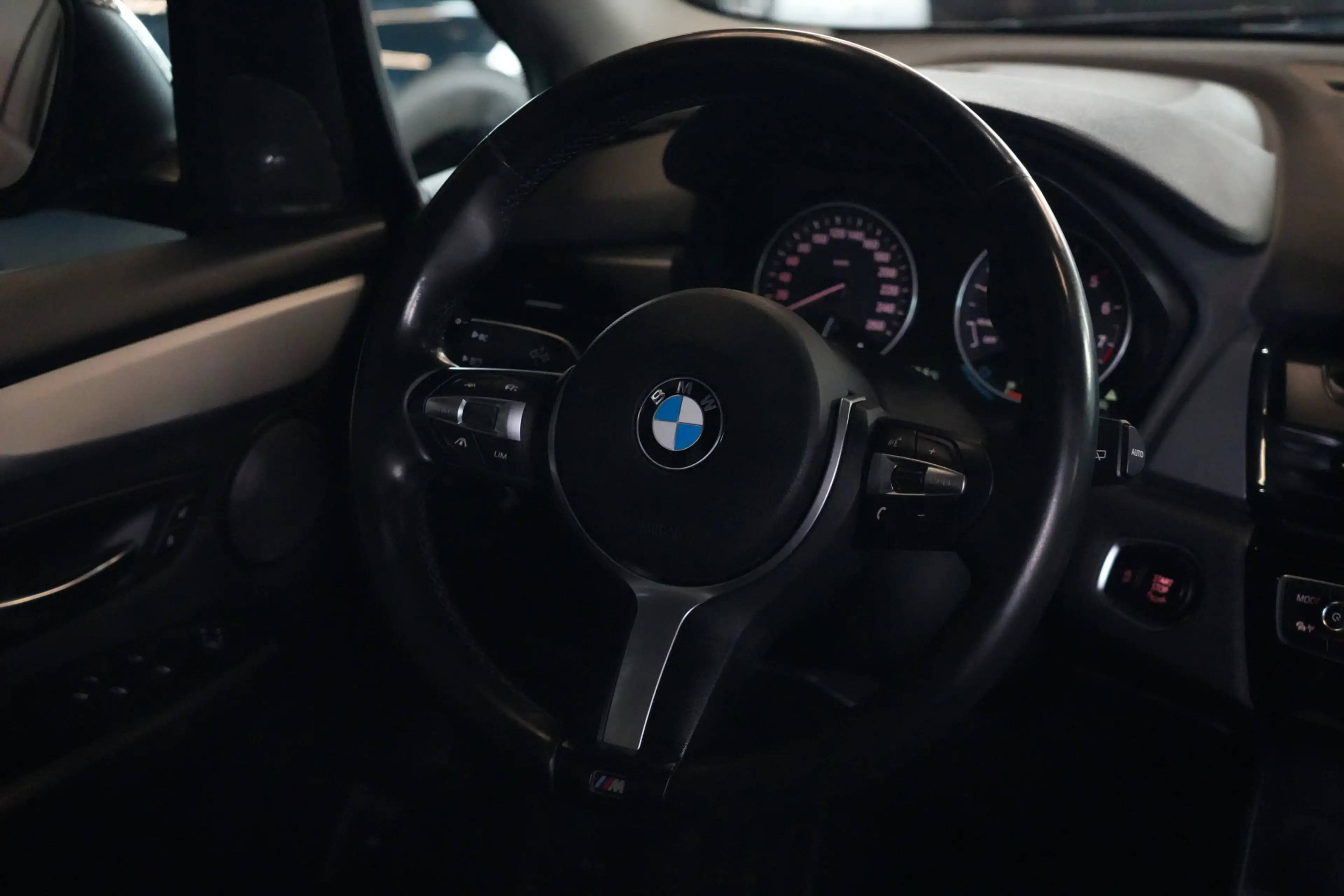 BMW 225 2-serie Active Tourer 225i xDrive High Executive 2 — photo 5