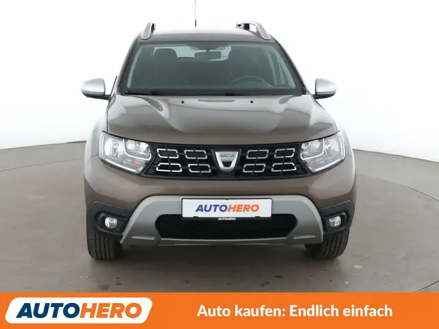 Dacia Duster view 9