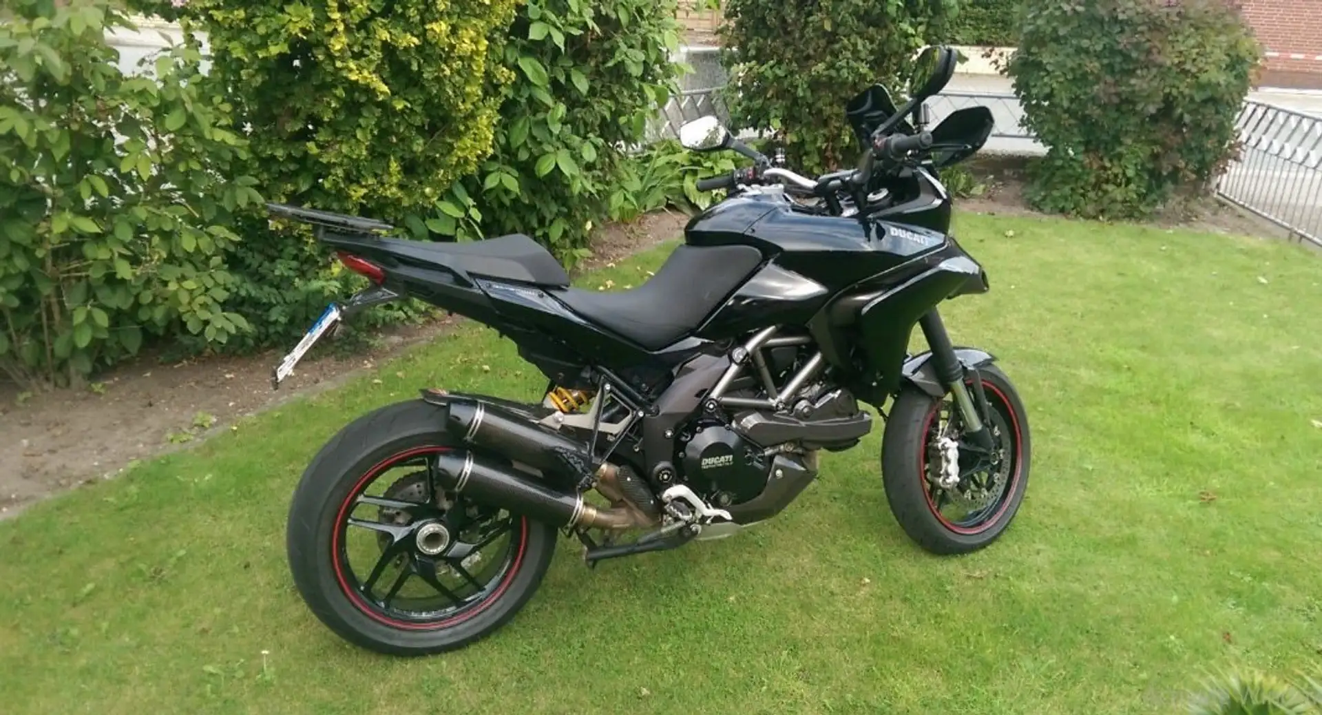 Ducati Multistrada 1200 Schwarz - 2