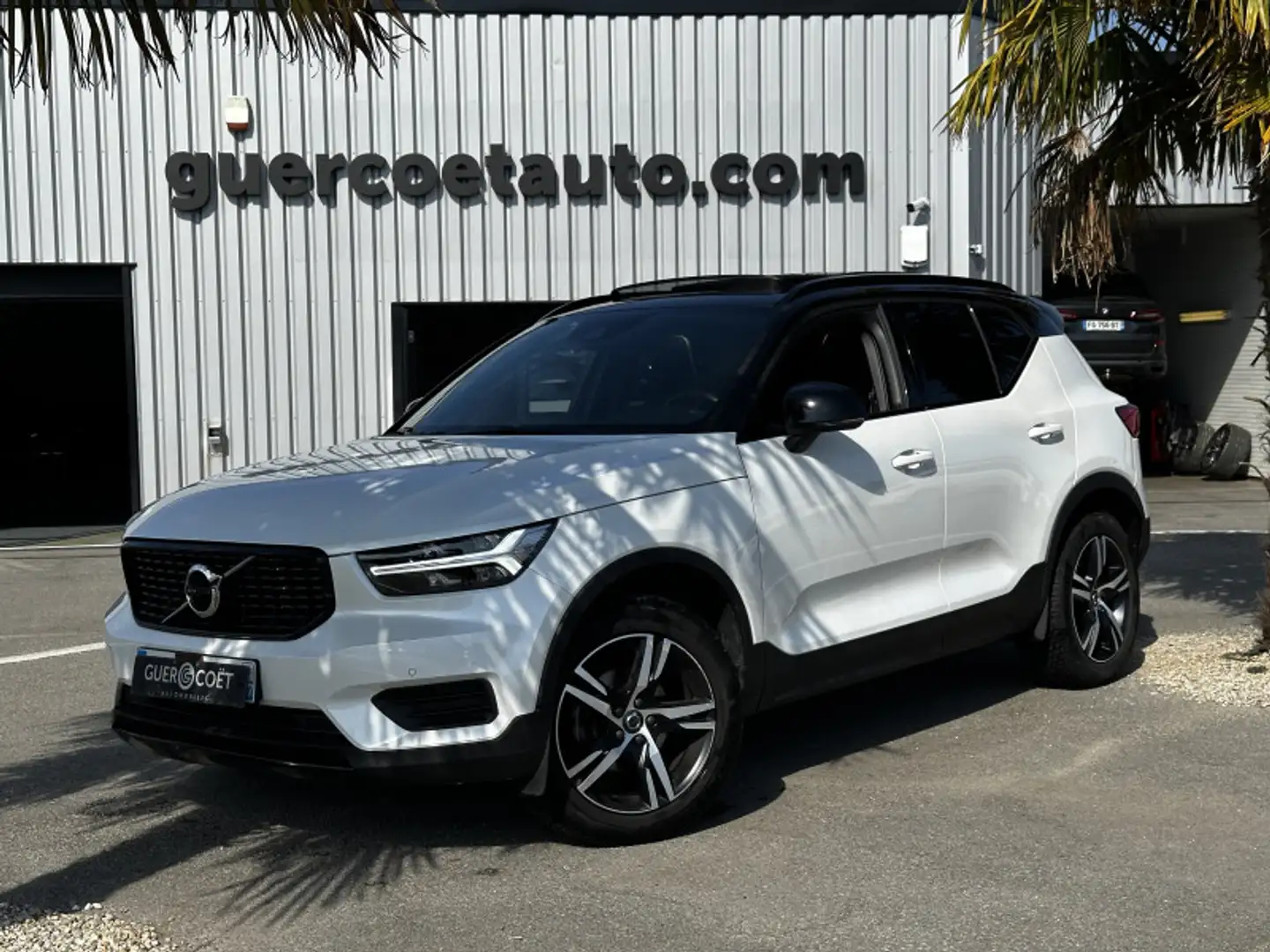 Volvo XC40 D3 ADBLUE 150CH R-DESIGN GEARTRONIC 8 Blanc - 1