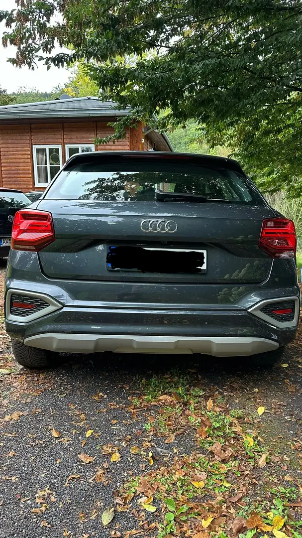 Audi Q2 35 TFSI advanced Grau - 1
