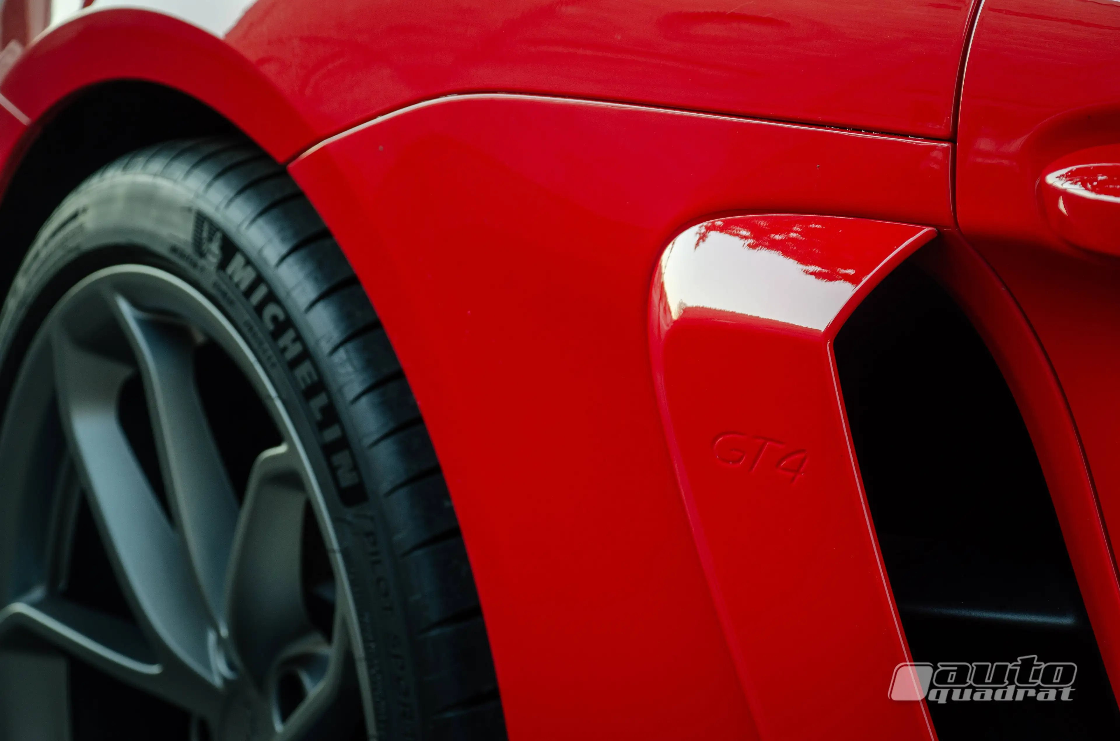 Porsche Cayman GT4 Handschalter in indischrot mit Approved — photo 12
