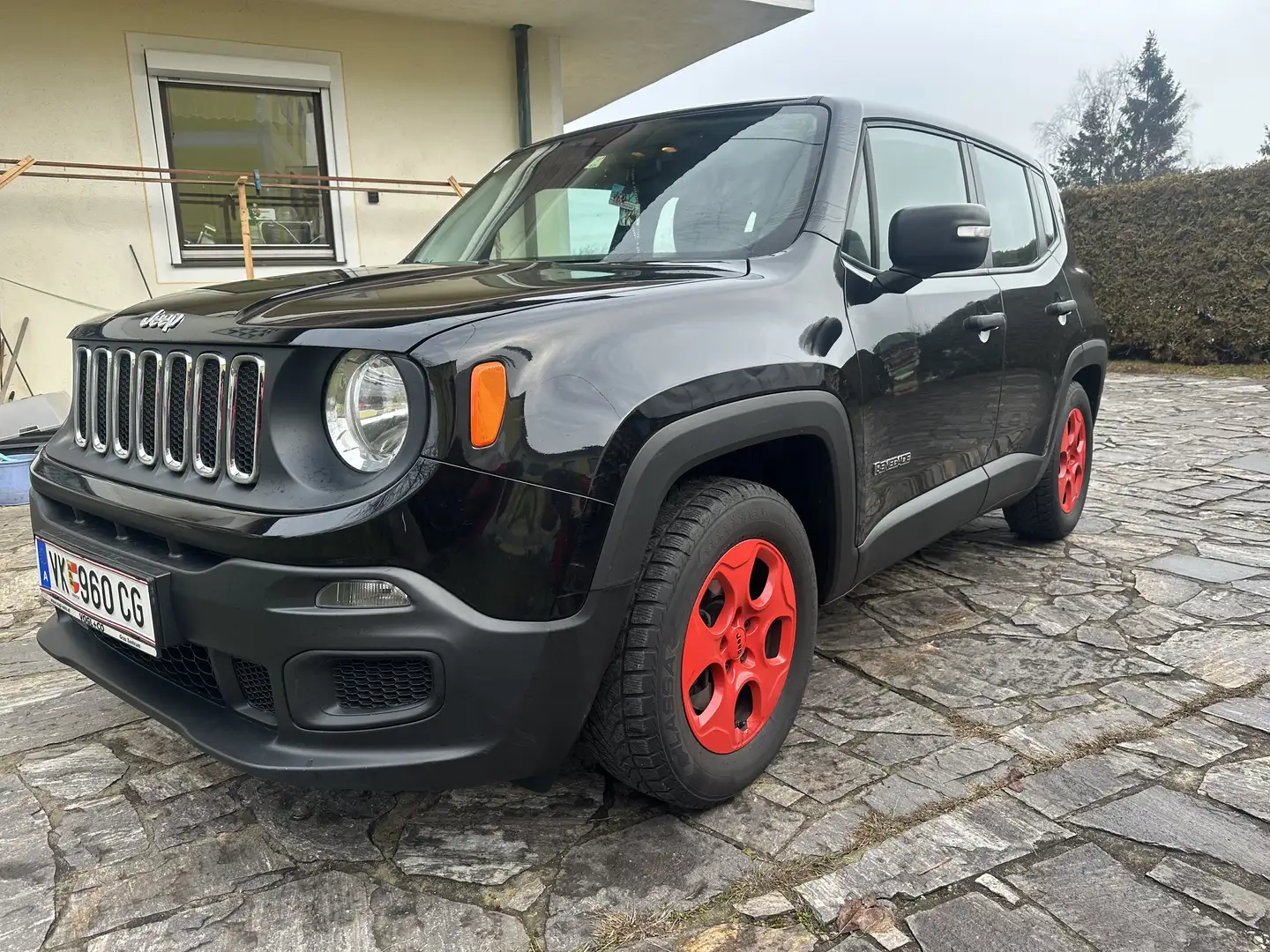 Jeep Renegade Renegade 1,6 EtorQ 110 Sport Sport Schwarz - 1