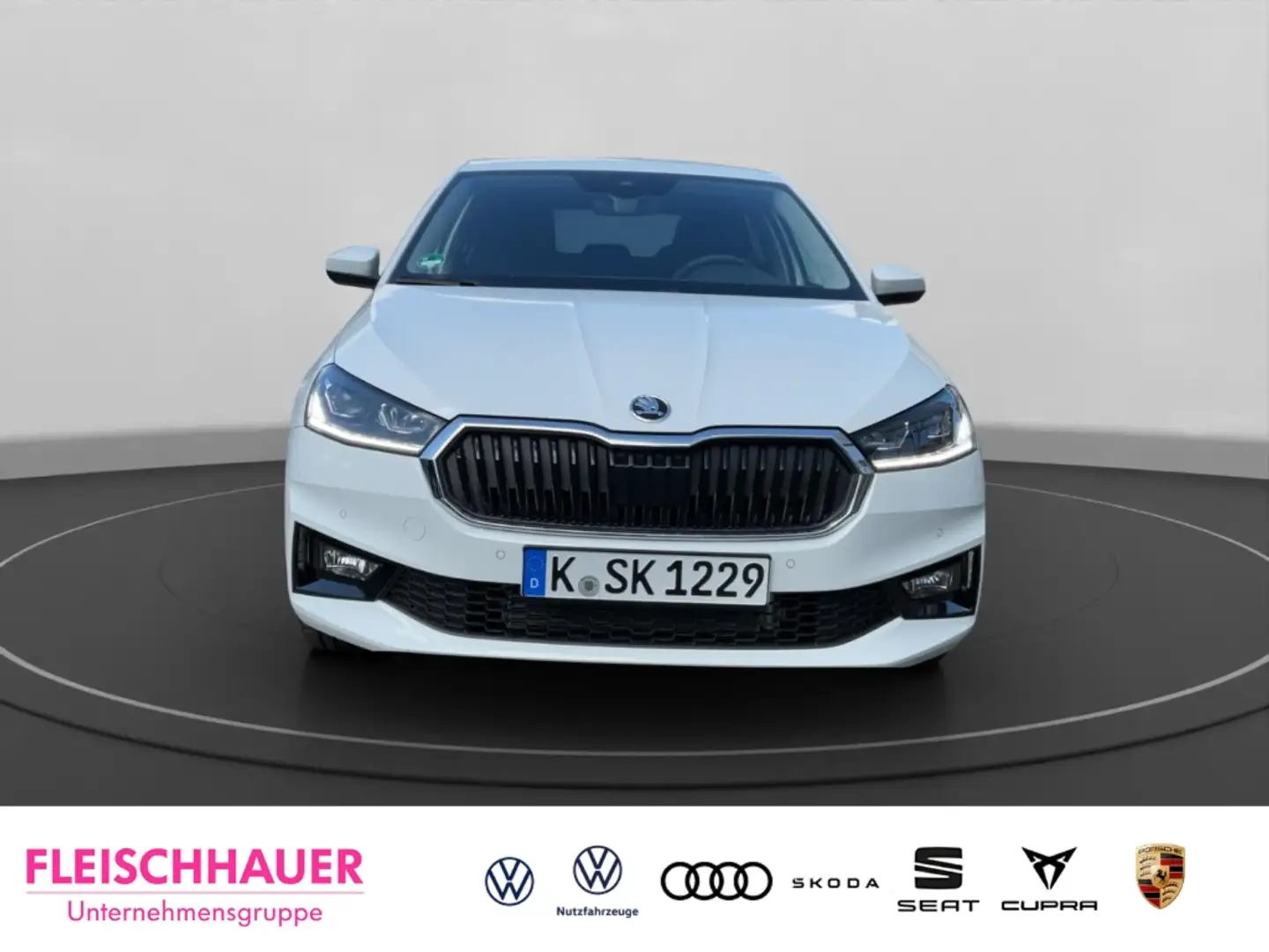 Skoda Fabia Tour 1.0 TSI LED Apple CarPlay Android Auto Mehrzo Weiß - 2