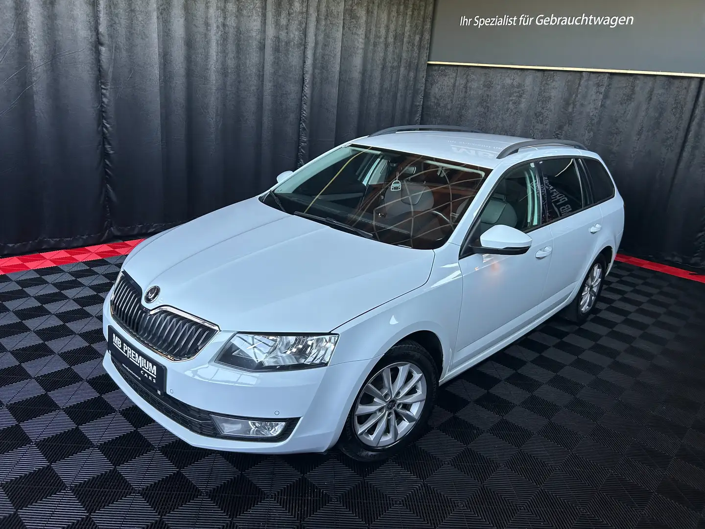 Skoda Octavia Style *AHK*TEMPOMET*SITZHEIZUNG* White - 1