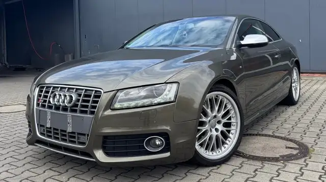 Audi S5 Coupe 4.2 FSI quattro*INDIVIDUAL*PANO*KAM*