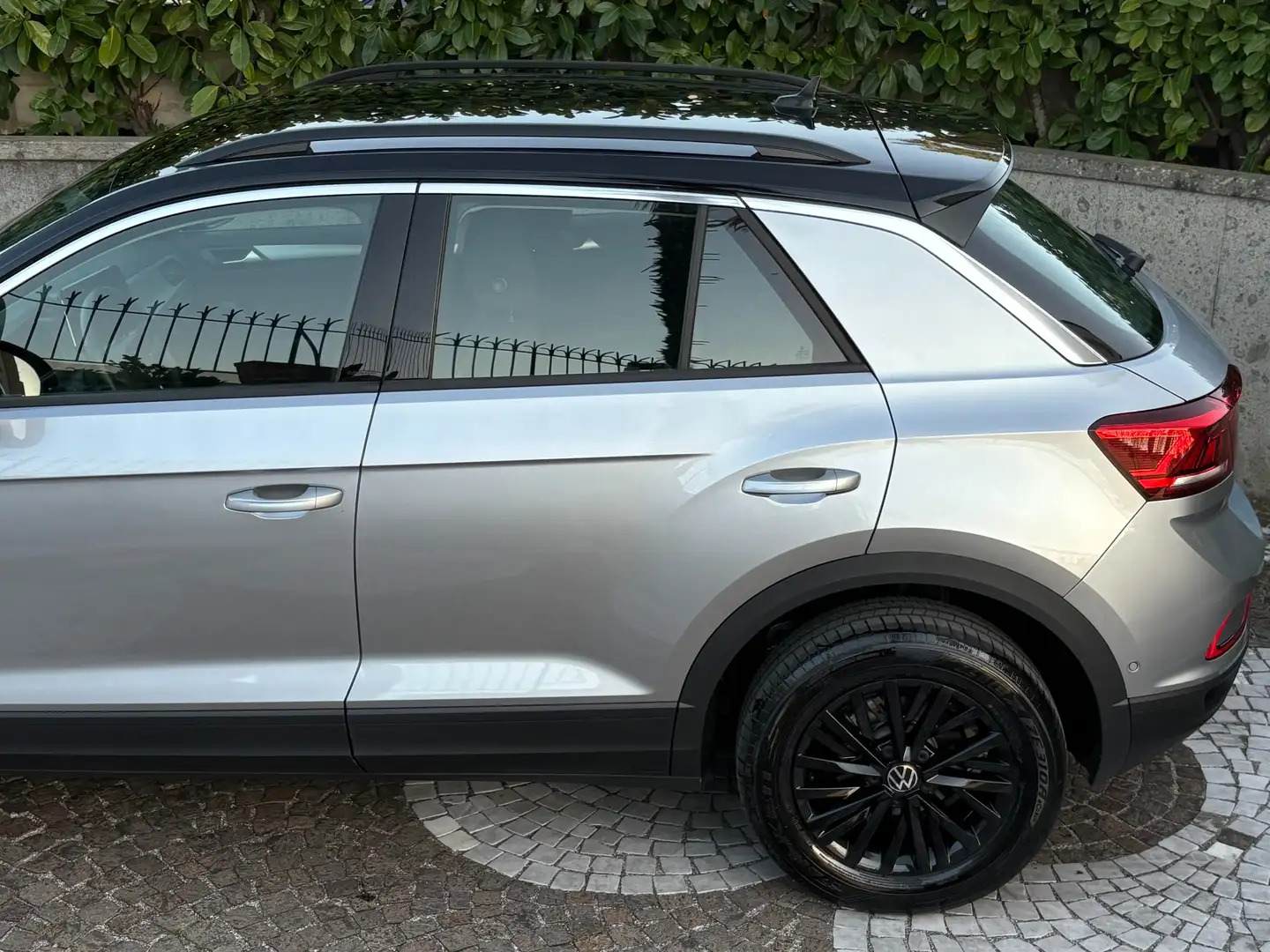 Volkswagen T-Roc 2.0 tdi Life 150cv dsg Grigio - 2