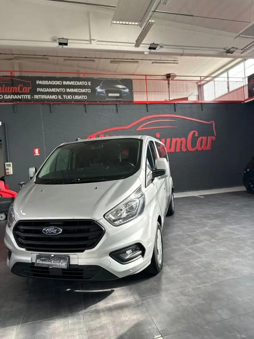 Ford Transit Custom 320 2.0 EcoBlue Hybrid 130 PC Combi Trend Grigio - 2