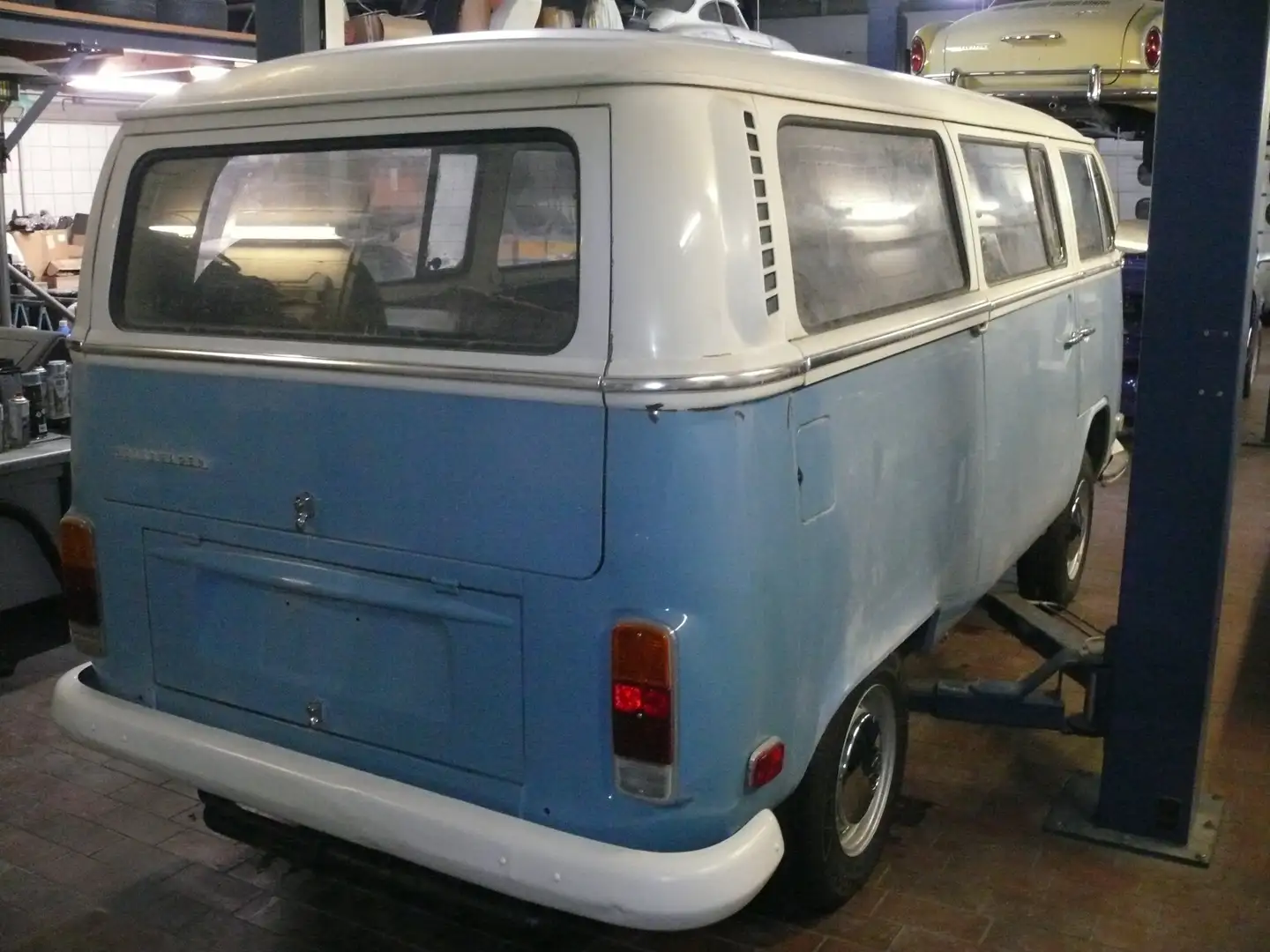 Volkswagen T2 AB Luxusbus  2Farbig Blau/Weiß Blau - 2