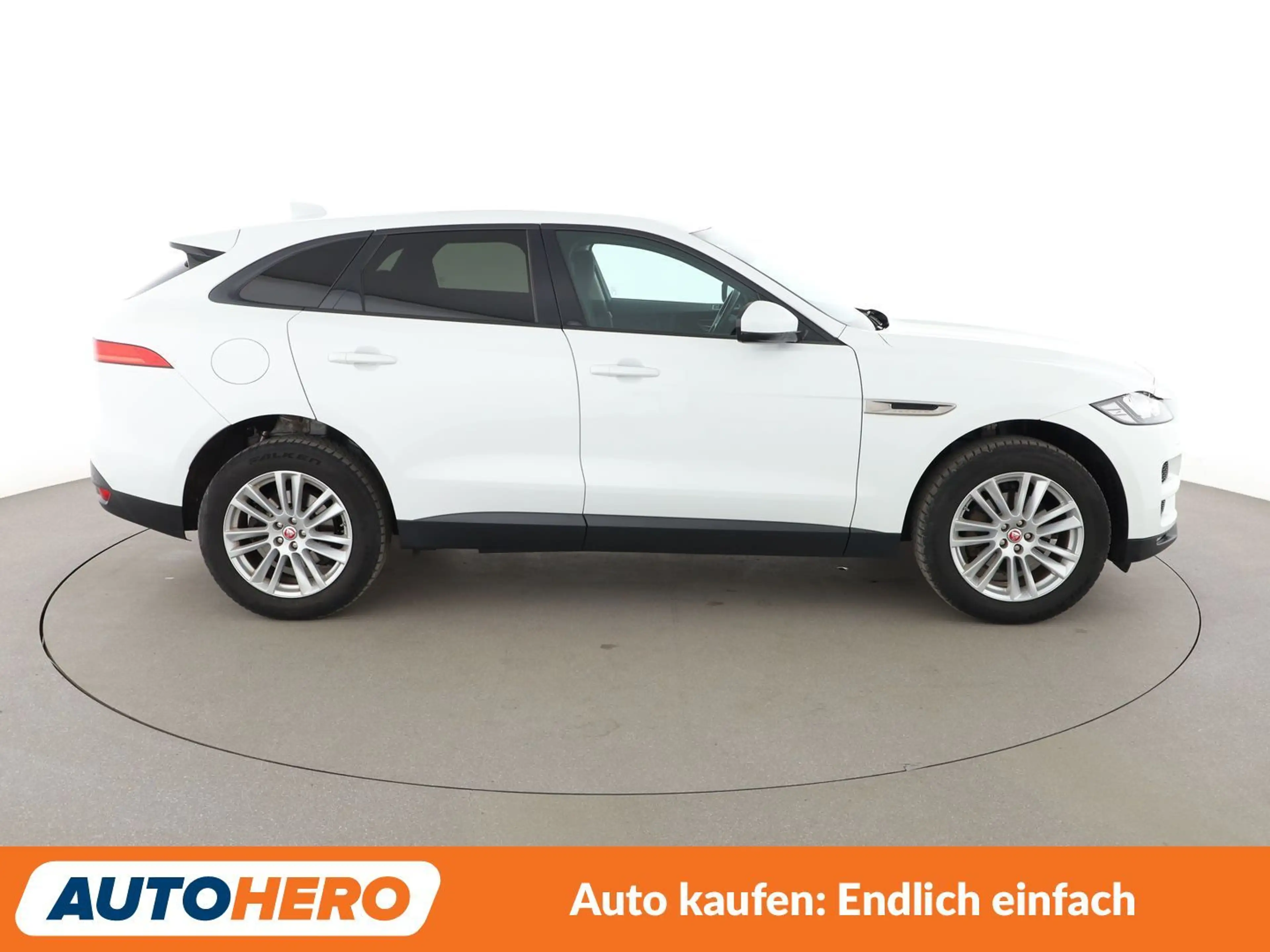 Jaguar F-Pace 20d Pure AWD Aut.*NAV*TEMPO*CAM*PDC*SHZ*AHK* — photo 7