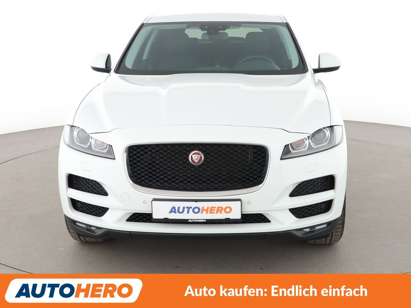 Jaguar F-Pace 20d Pure AWD Aut.*NAV*TEMPO*CAM*PDC*SHZ*AHK* — photo 9