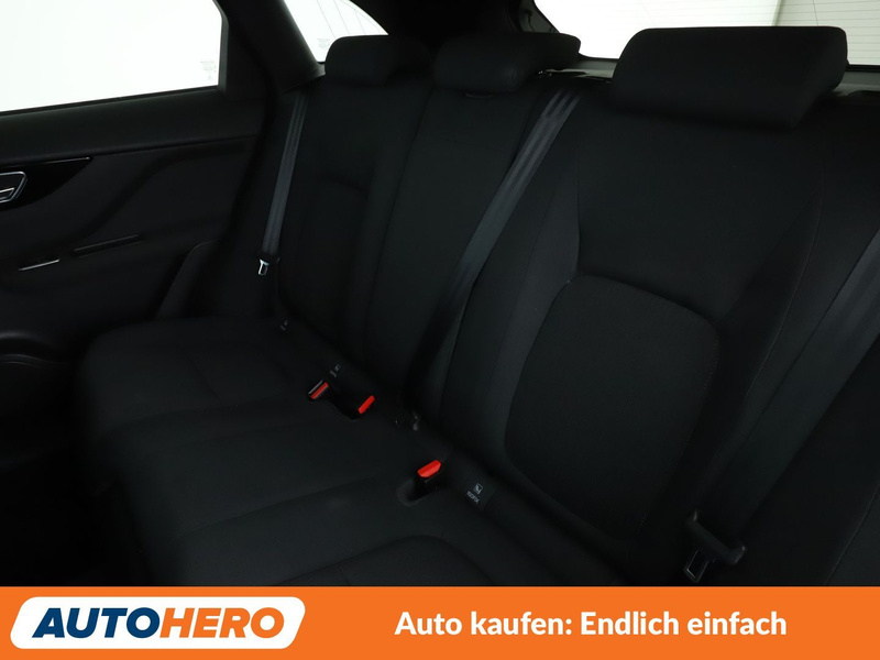 Jaguar F-Pace 20d Pure AWD Aut.*NAV*TEMPO*CAM*PDC*SHZ*AHK* — photo 14