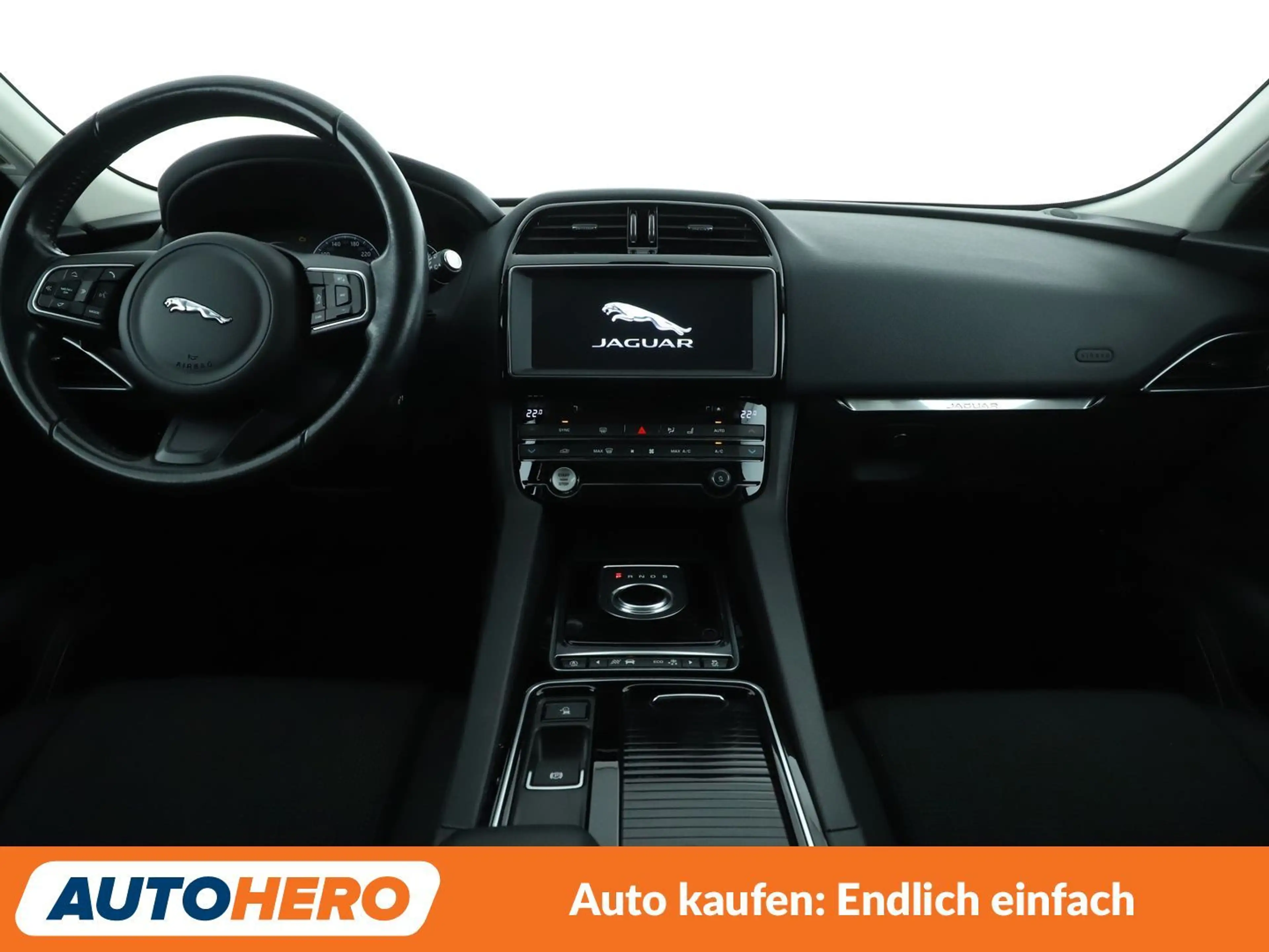 Jaguar F-Pace 20d Pure AWD Aut.*NAV*TEMPO*CAM*PDC*SHZ*AHK* — photo 12