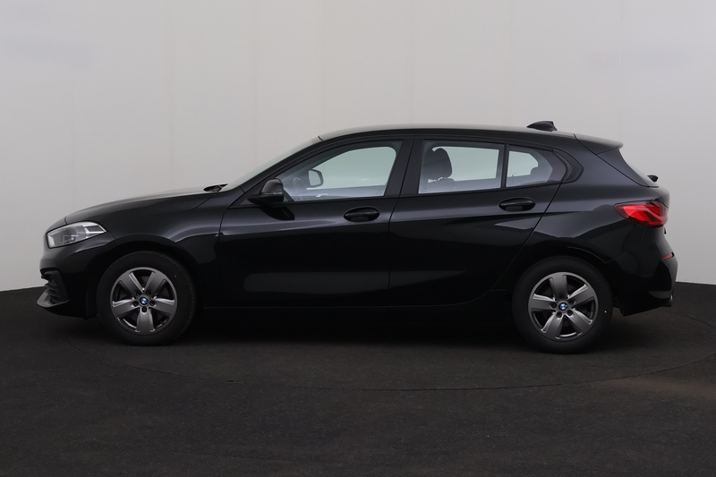 BMW 118 iA + GPS + CARPLAY + CAMERA + PDC + CRUISE(ACC) + — photo 2