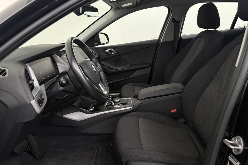BMW 118 iA + GPS + CARPLAY + CAMERA + PDC + CRUISE(ACC) + — photo 10