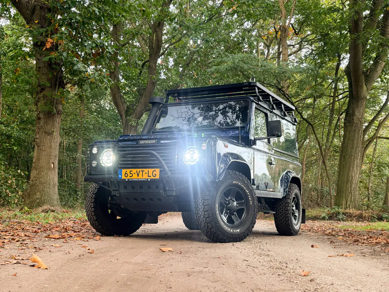 Land Rover Defender