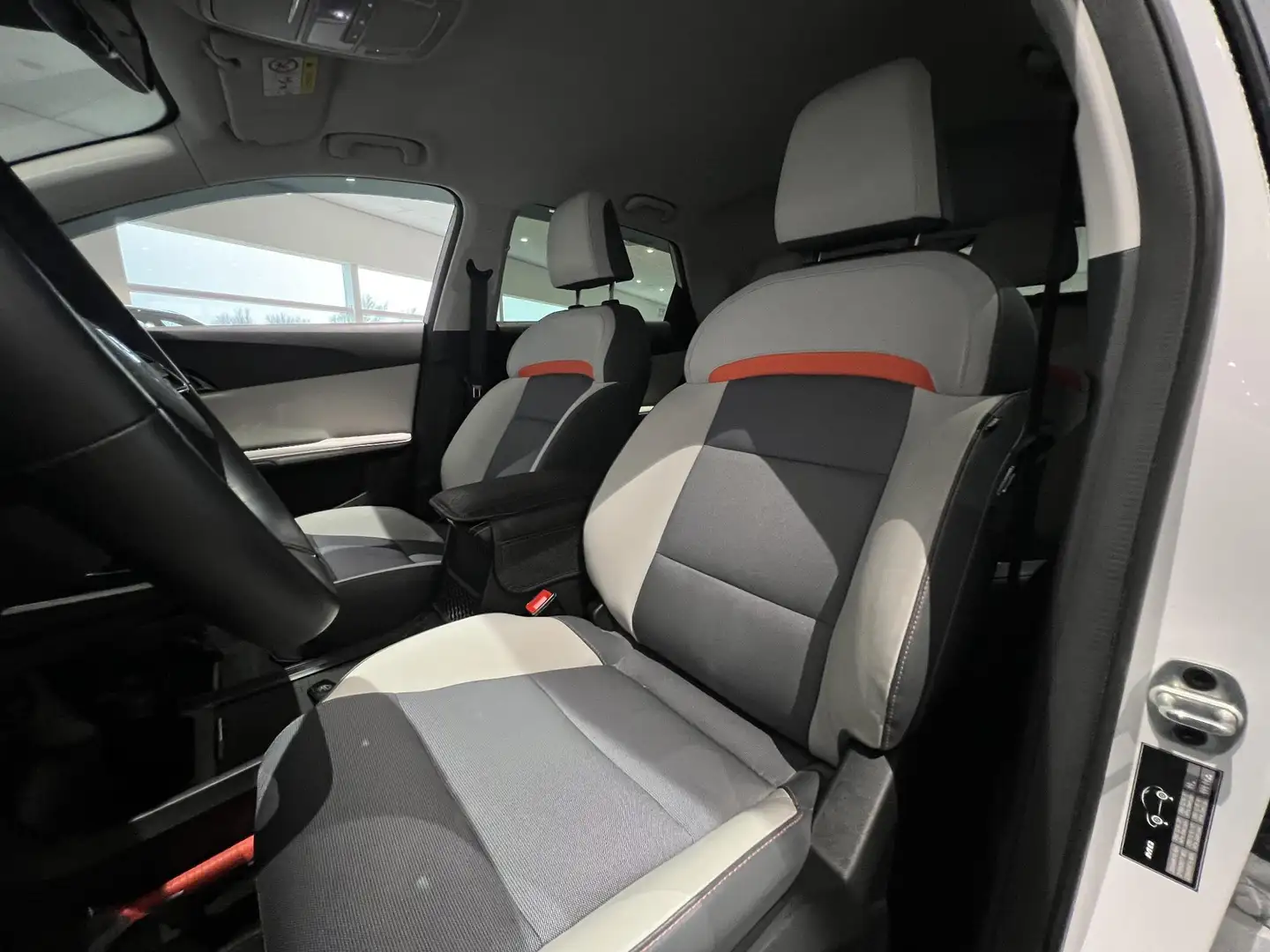 MG MG4 Electric Trophy Extended Range 77 kWh | 1e-Eigenaa Wit - 2