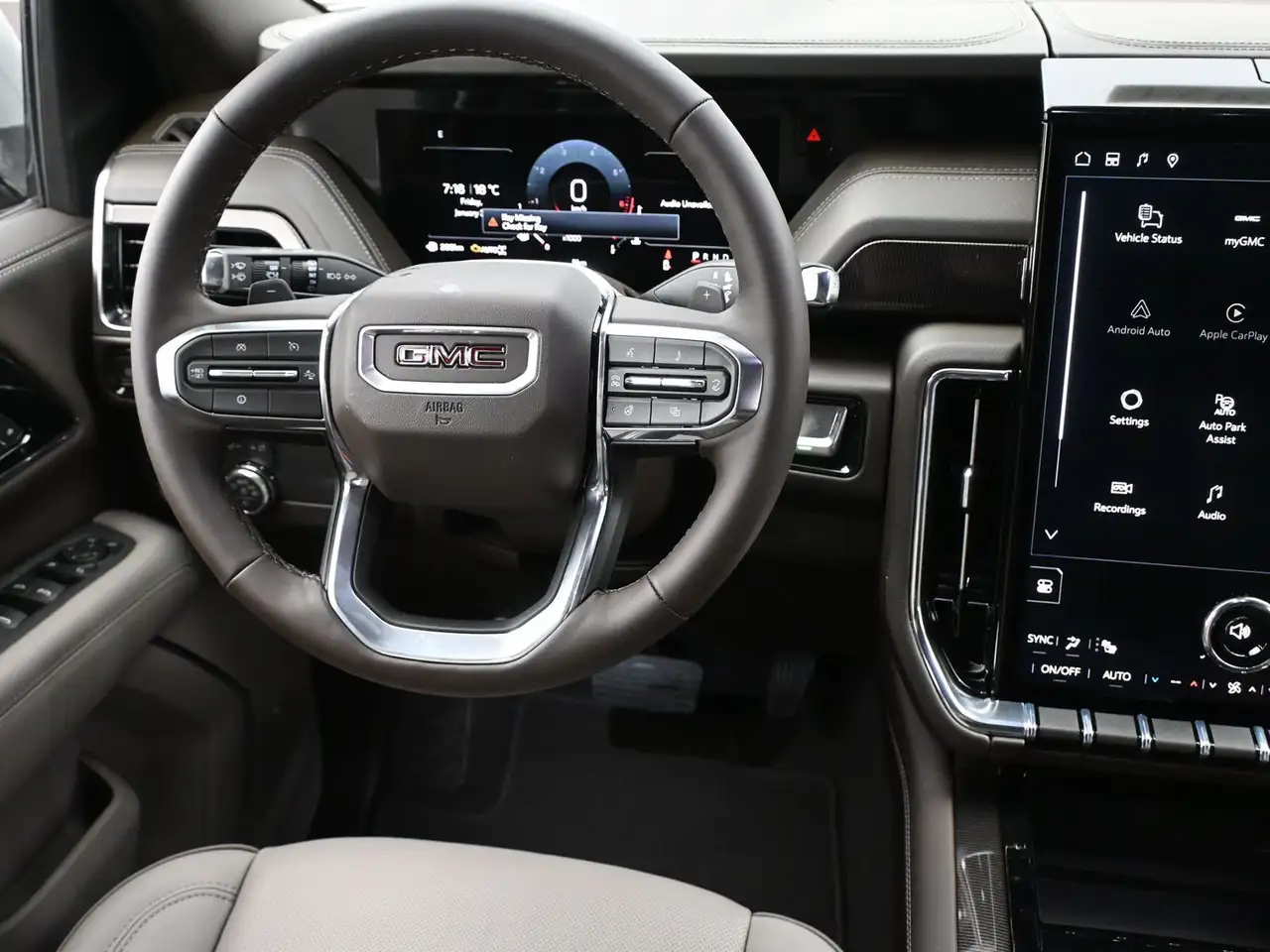 GMC Yukon снимка GMC Yukon