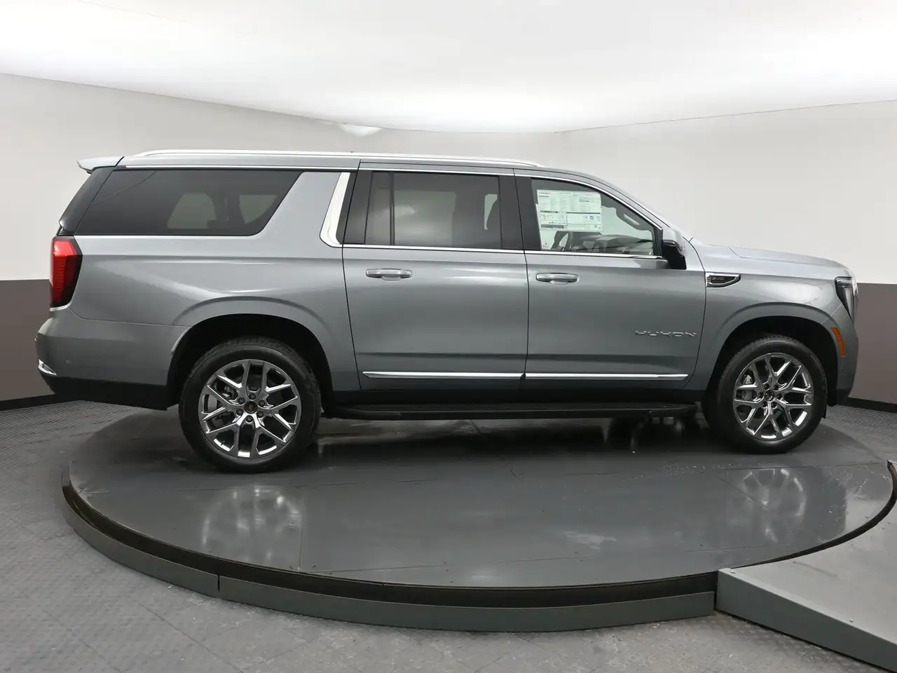 GMC Yukon снимка GMC Yukon