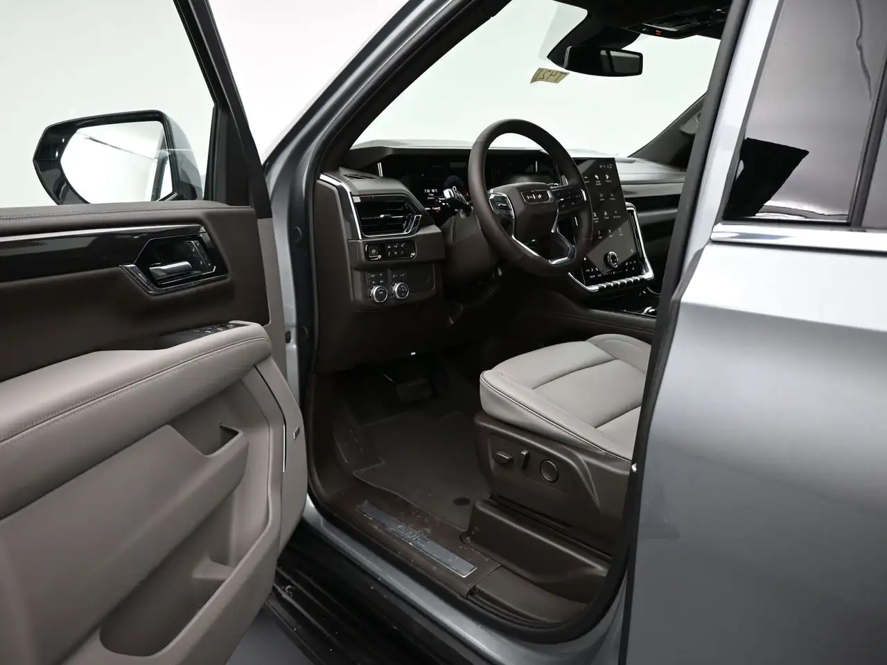 GMC Yukon снимка GMC Yukon