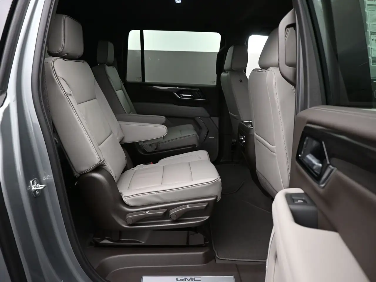 GMC Yukon снимка GMC Yukon
