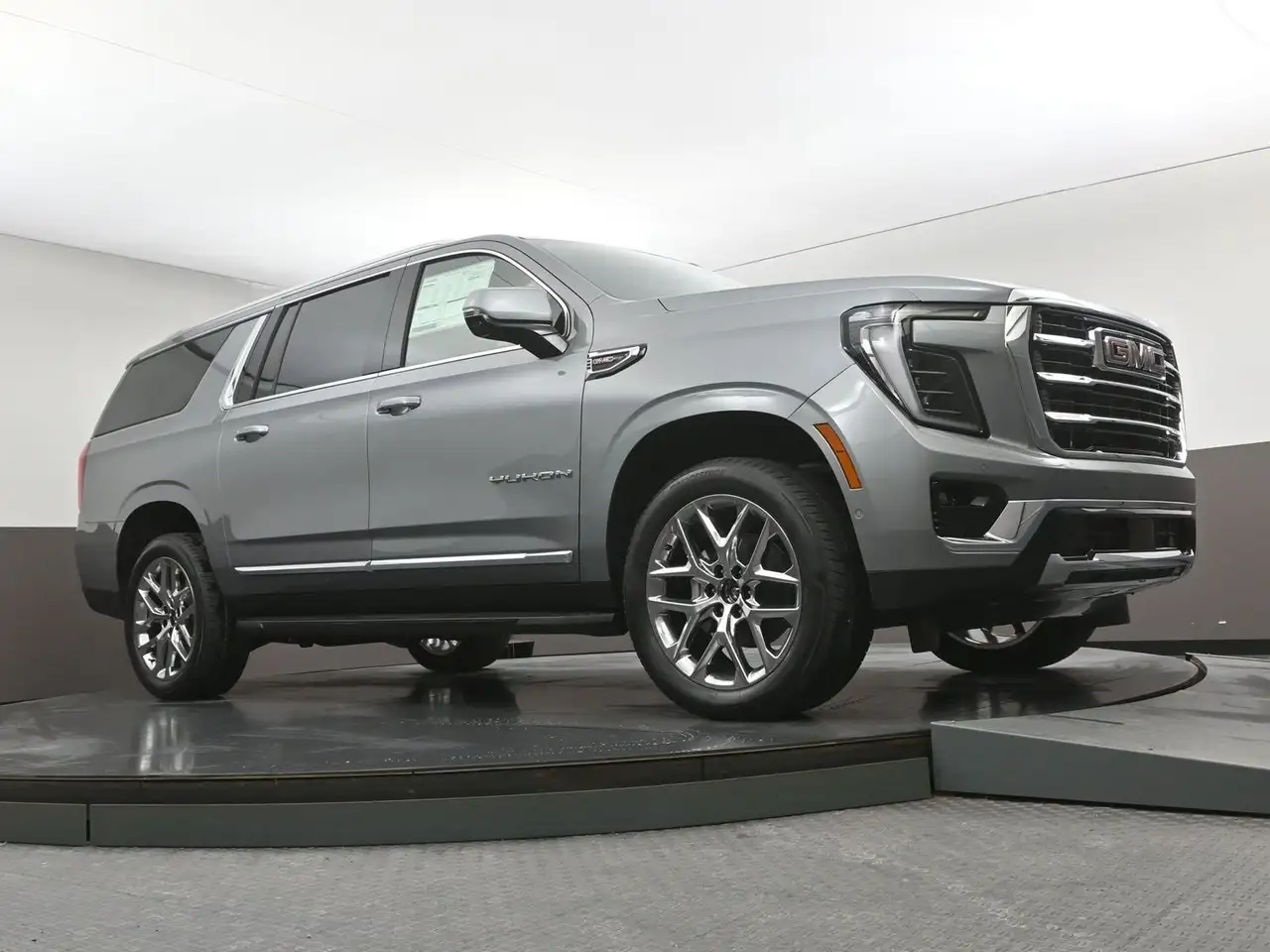 GMC Yukon снимка GMC Yukon