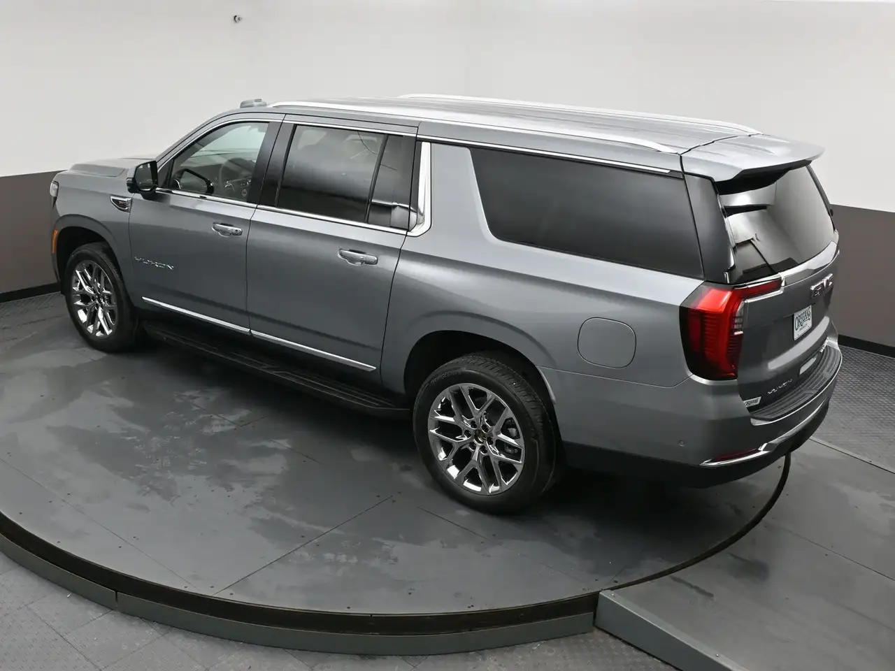 GMC Yukon снимка GMC Yukon