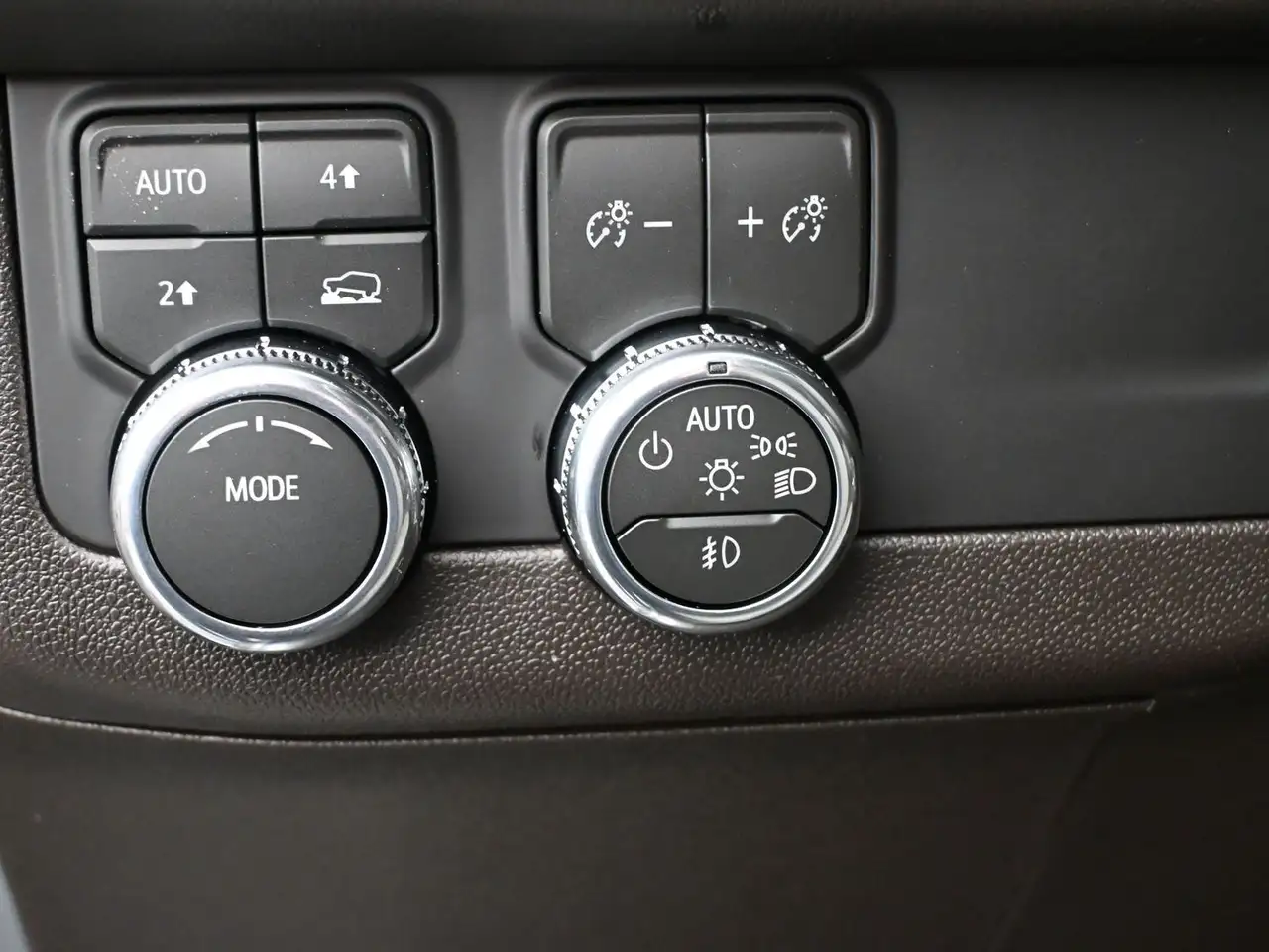 GMC Yukon снимка GMC Yukon